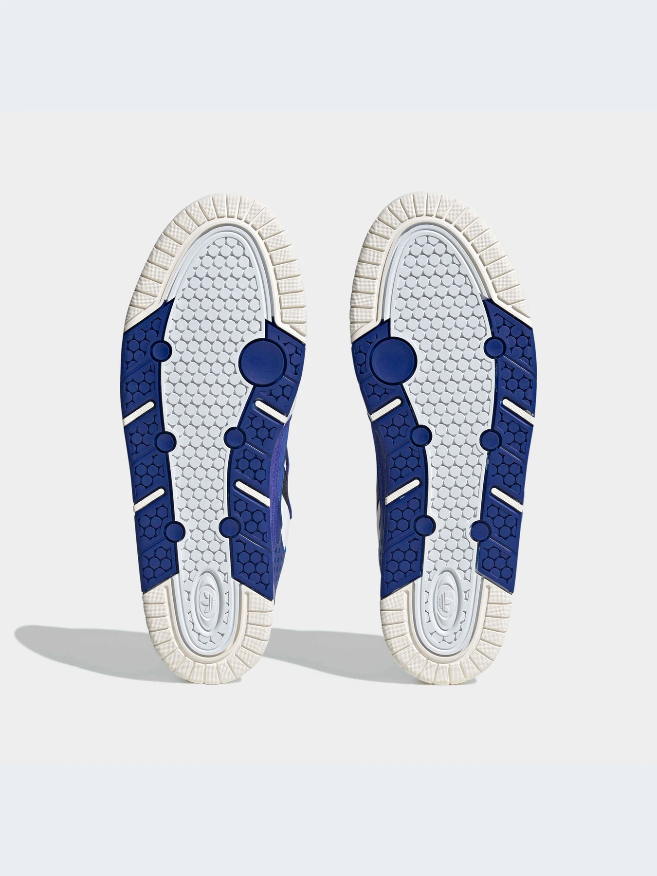 Кроссовки Adidas модель HQ6917 Фото