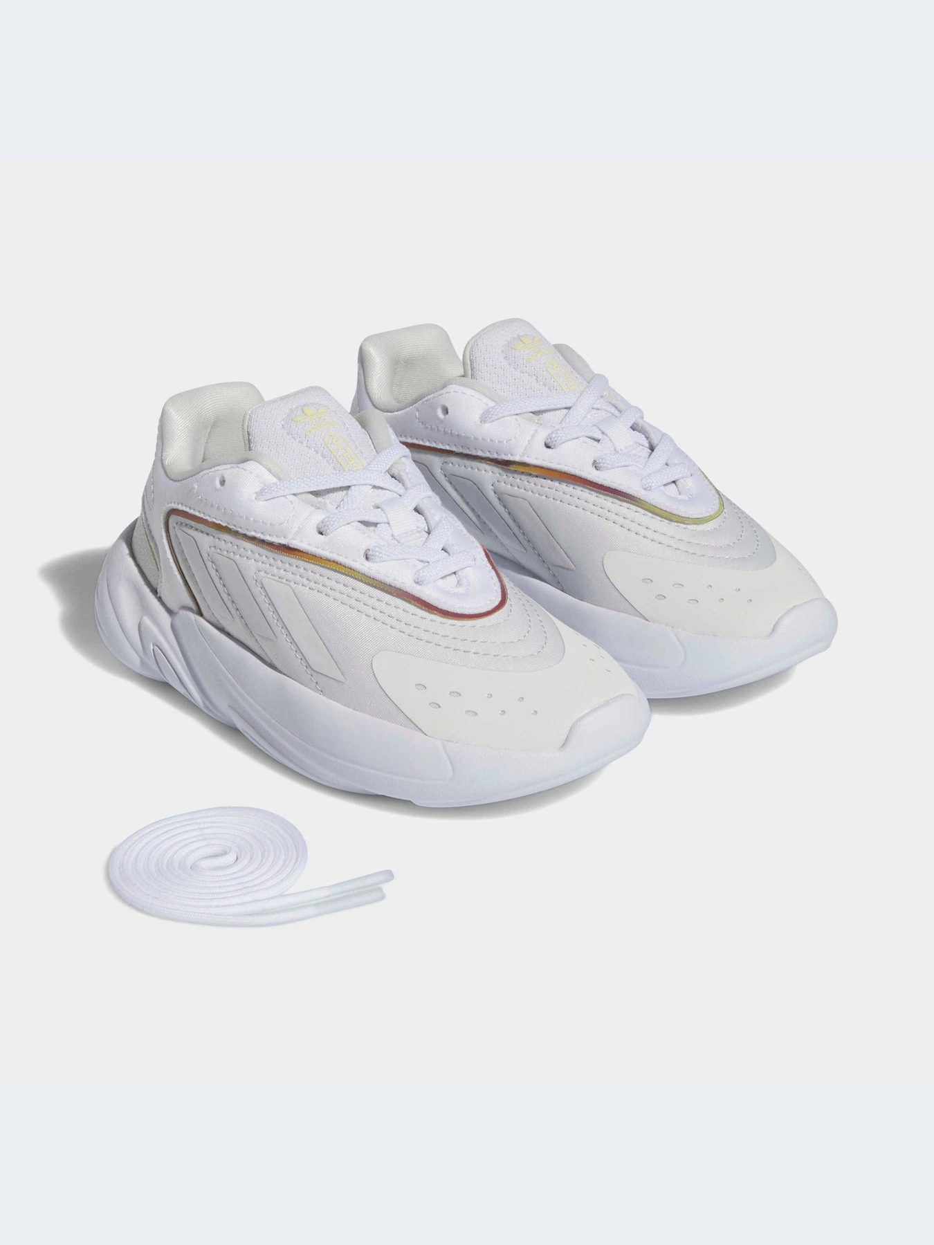 Кроссовки Adidas Ozweego модель HQ1594 Кроссовки Adidas Ozweego модель HQ1594 Фото