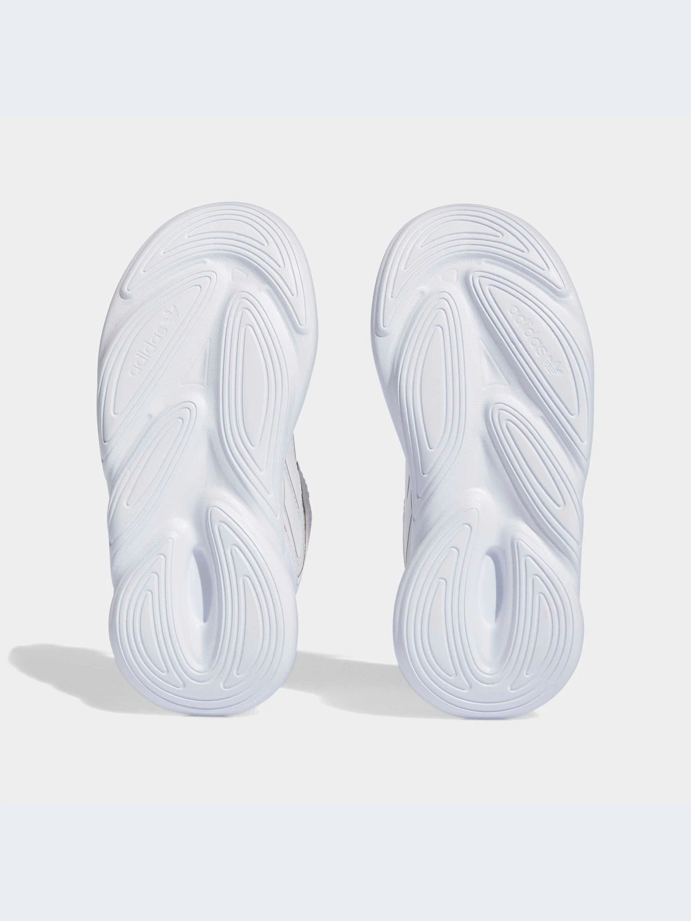 Кроссовки Adidas Ozweego модель HQ1594 Кроссовки Adidas Ozweego модель HQ1594 Фото