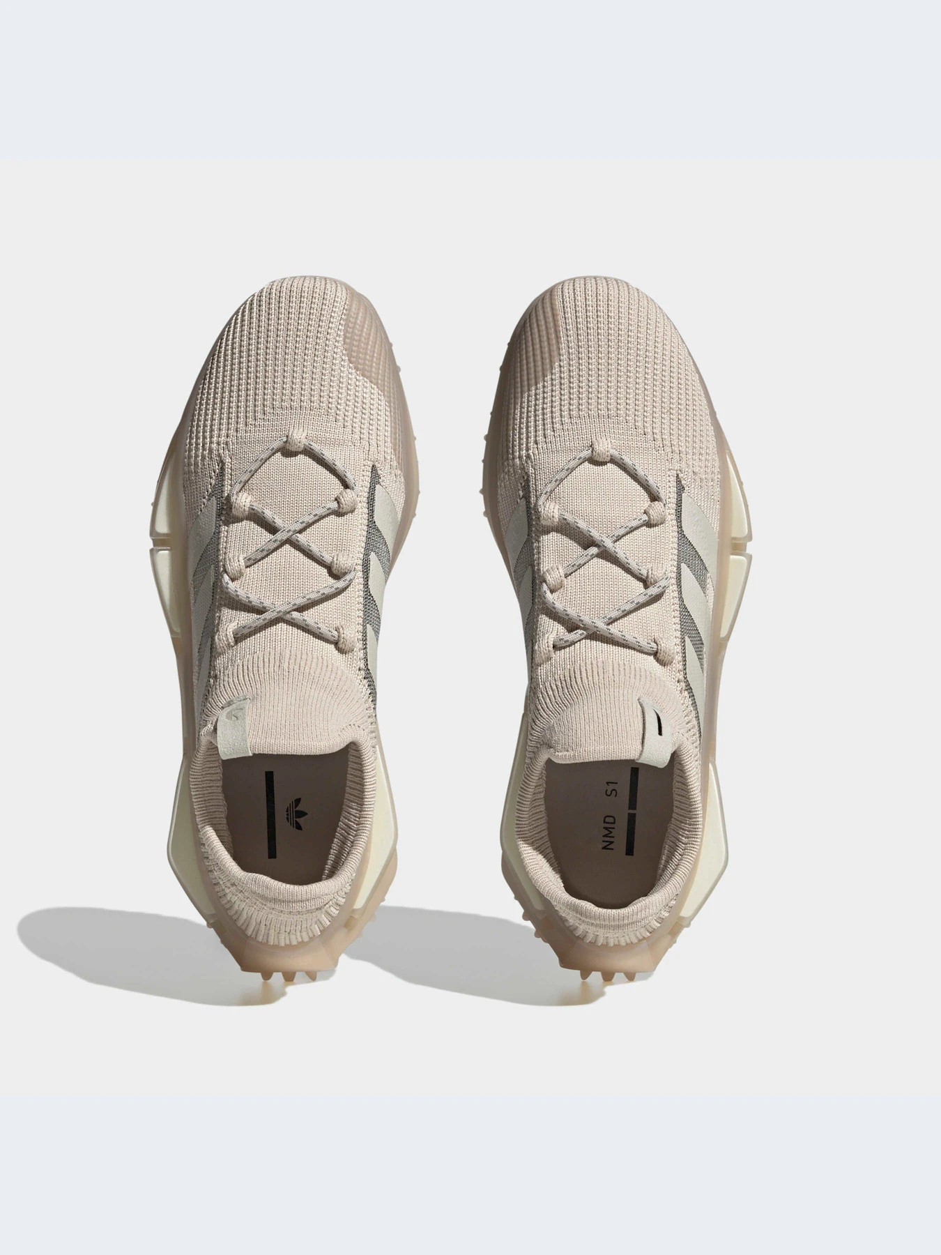 Кроссовки Adidas NMD модель HQ4439 Кроссовки Adidas NMD модель HQ4439 Фото