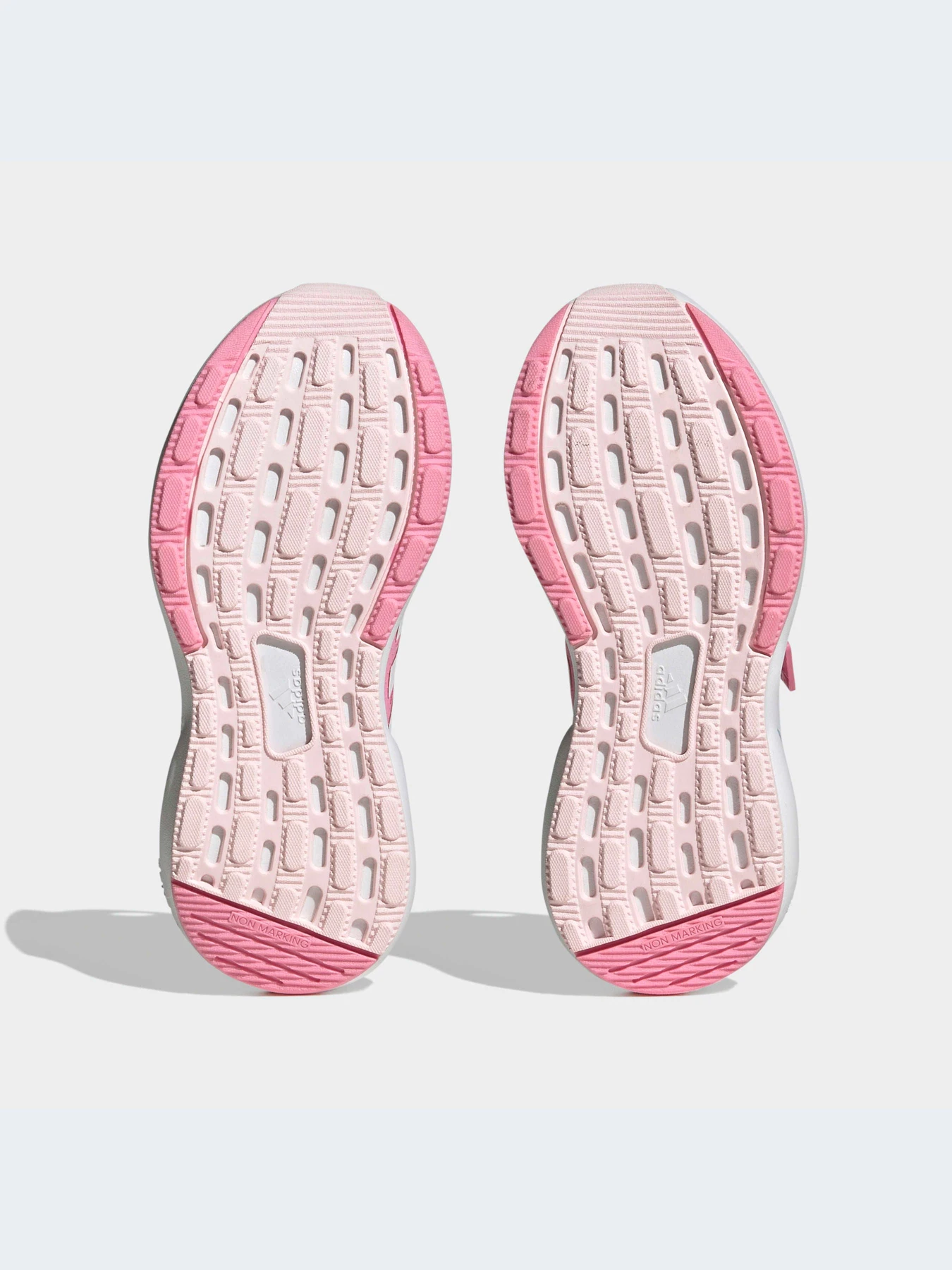 Кросівки Adidas модель HP2750 Кросівки Adidas модель HP2750 Фото