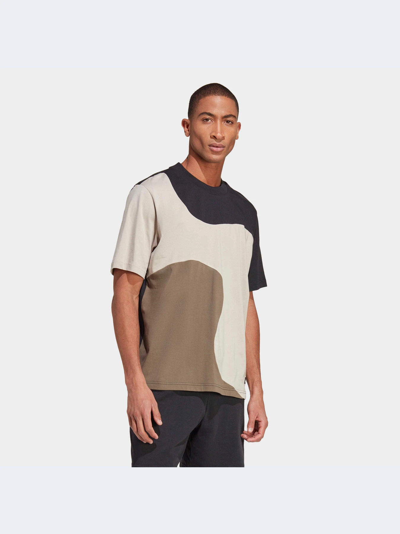Футболки і поло Adidas модель HR8213 Футболки і поло Adidas модель HR8213 Фото