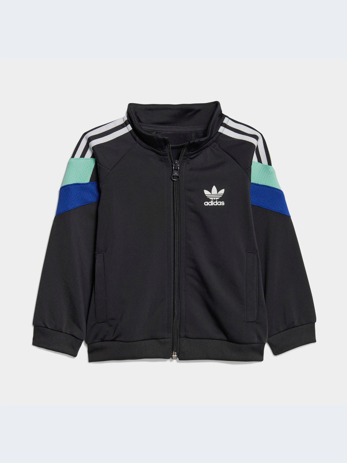 Костюмы Adidas модель IC0015 Костюмы Adidas модель IC0015 Фото