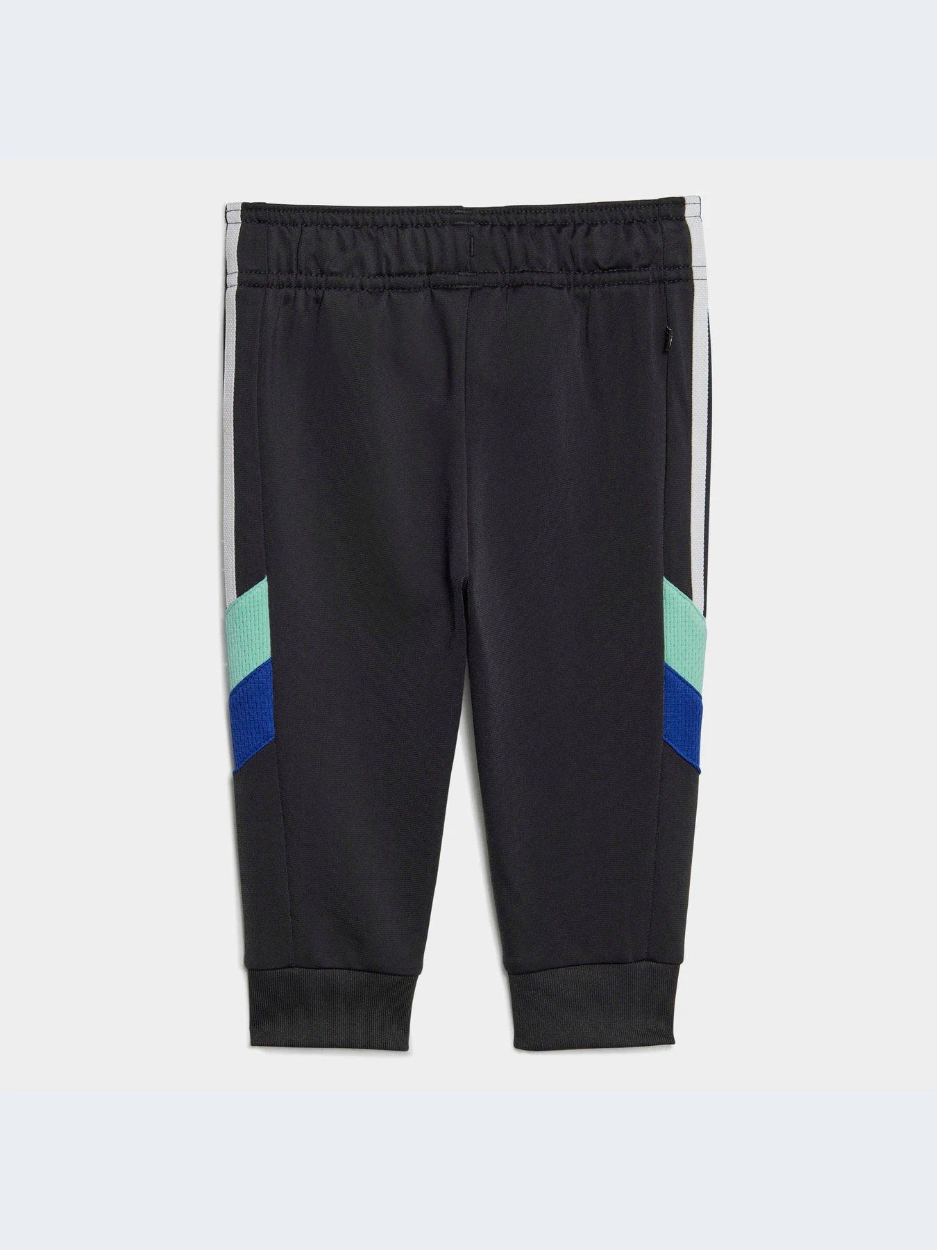 Костюмы Adidas модель IC0015 Костюмы Adidas модель IC0015 Фото