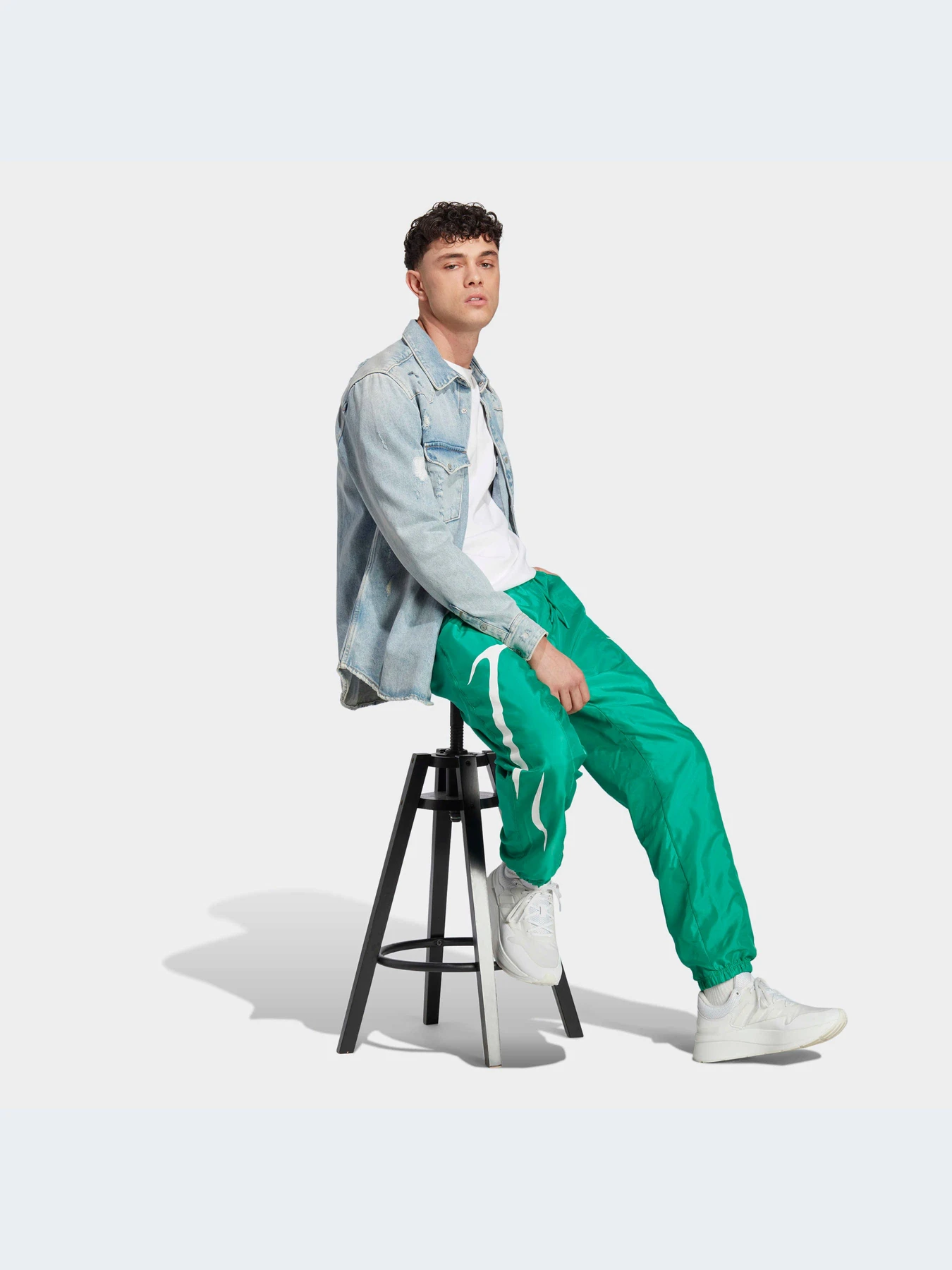 Брюки Adidas модель IC3688 Брюки Adidas модель IC3688 Фото