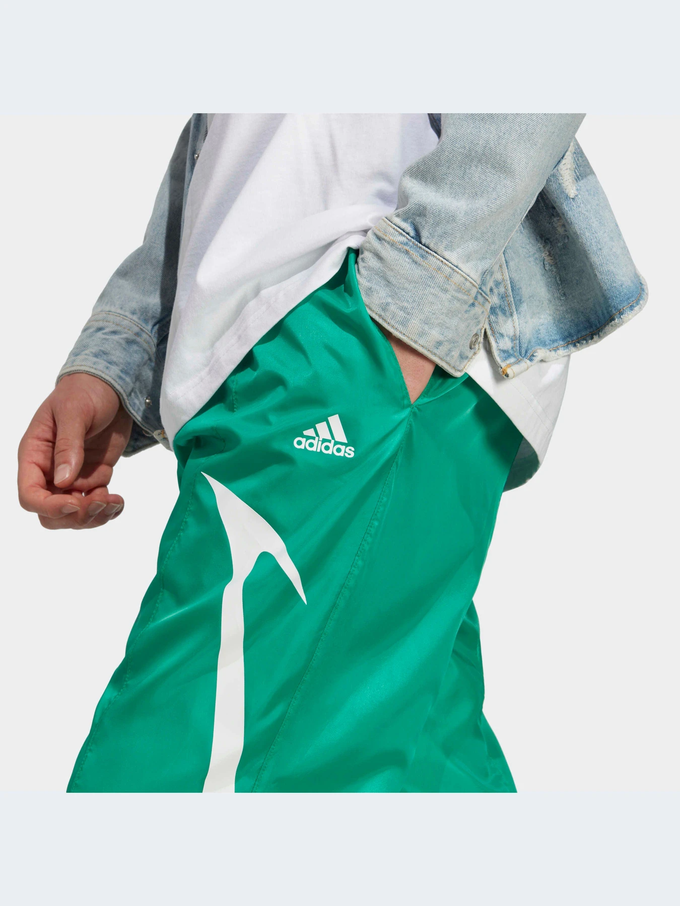 Брюки Adidas модель IC3688 Брюки Adidas модель IC3688 Фото