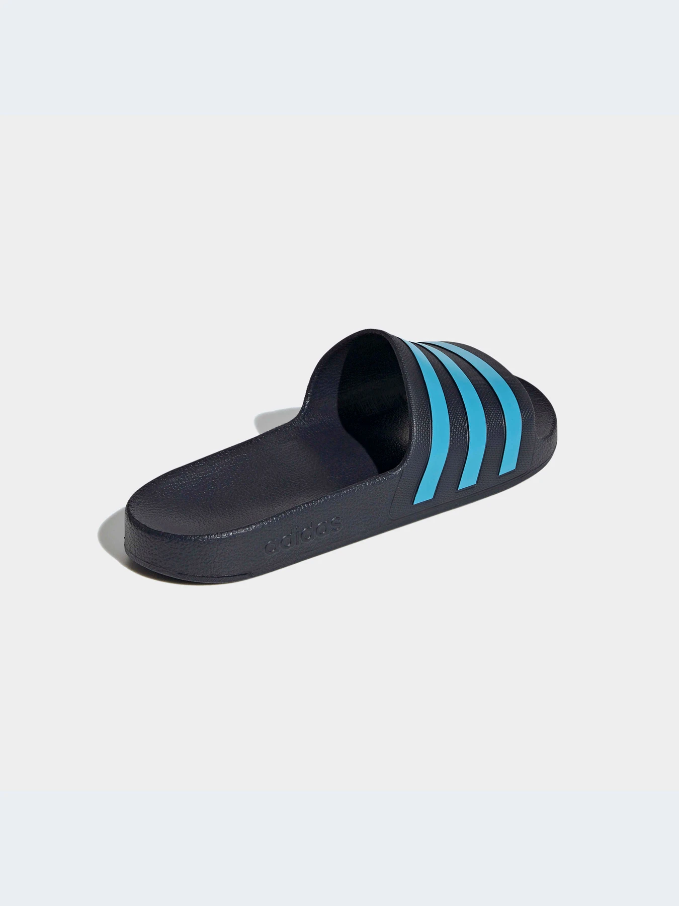 Шлёпанцы Adidas модель EG1757 Фото