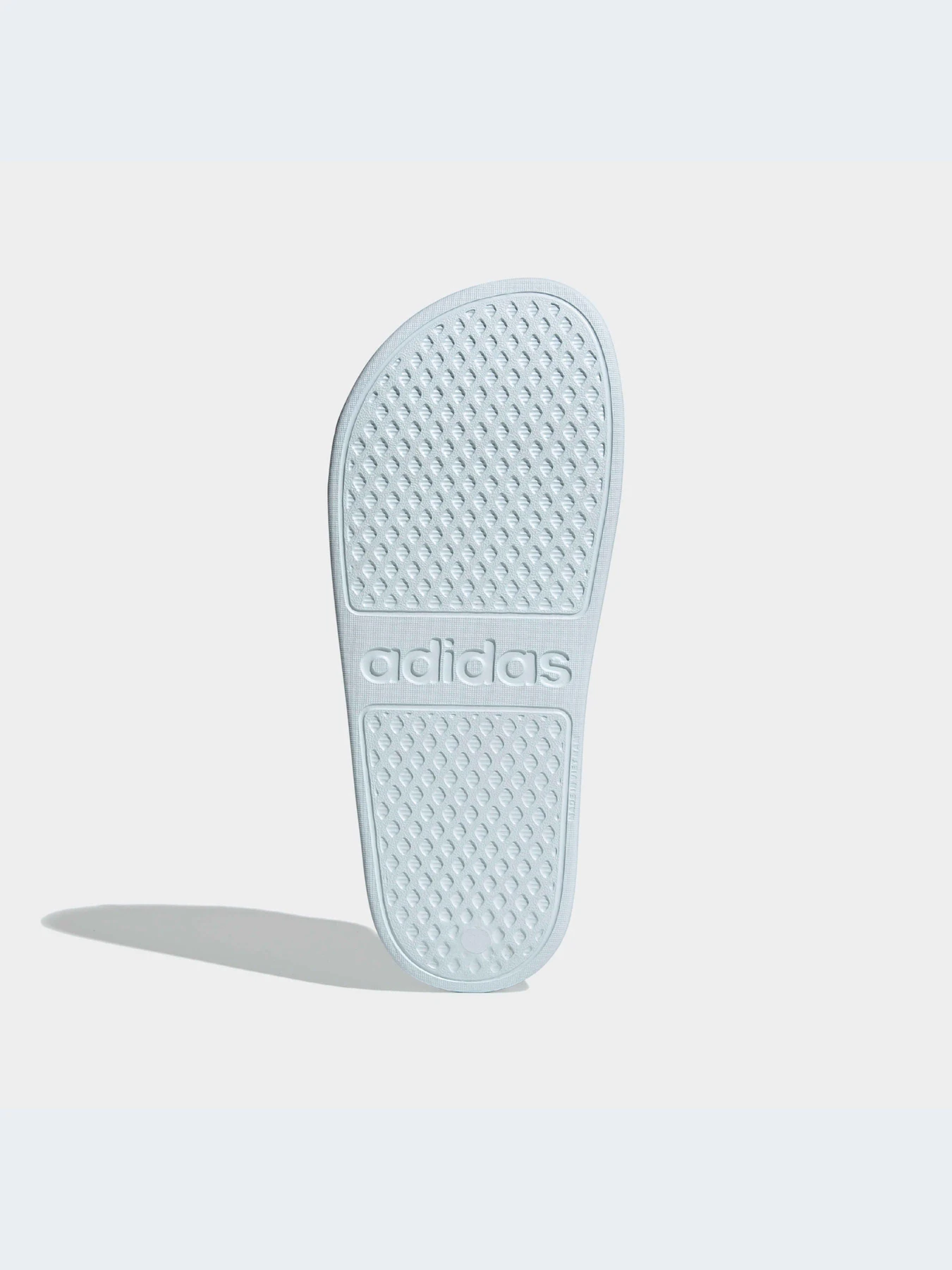 Шлёпанцы Adidas Adilette модель FY8106 Шлёпанцы Adidas Adilette модель FY8106 Фото