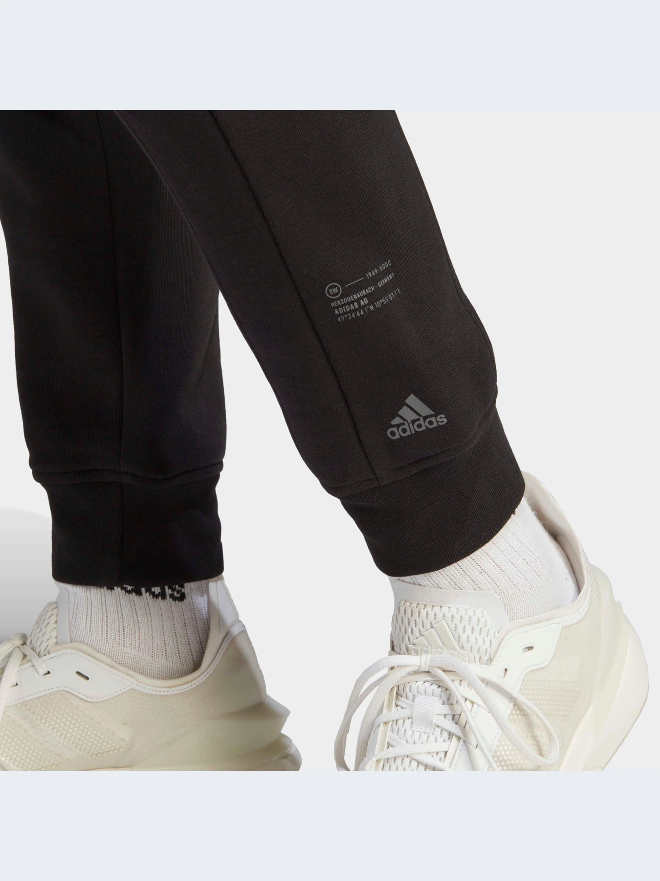 Брюки Adidas модель IC9745 Фото