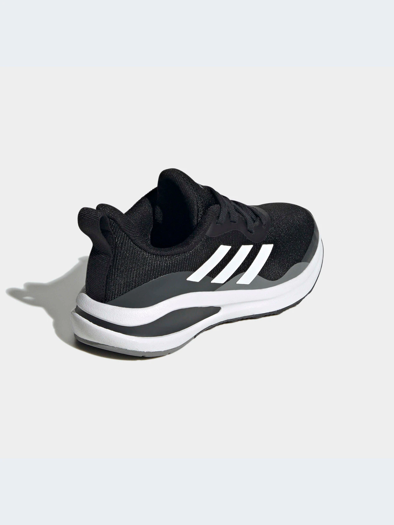 Кроссовки Adidas модель GZ4415 Кроссовки Adidas модель GZ4415 Фото