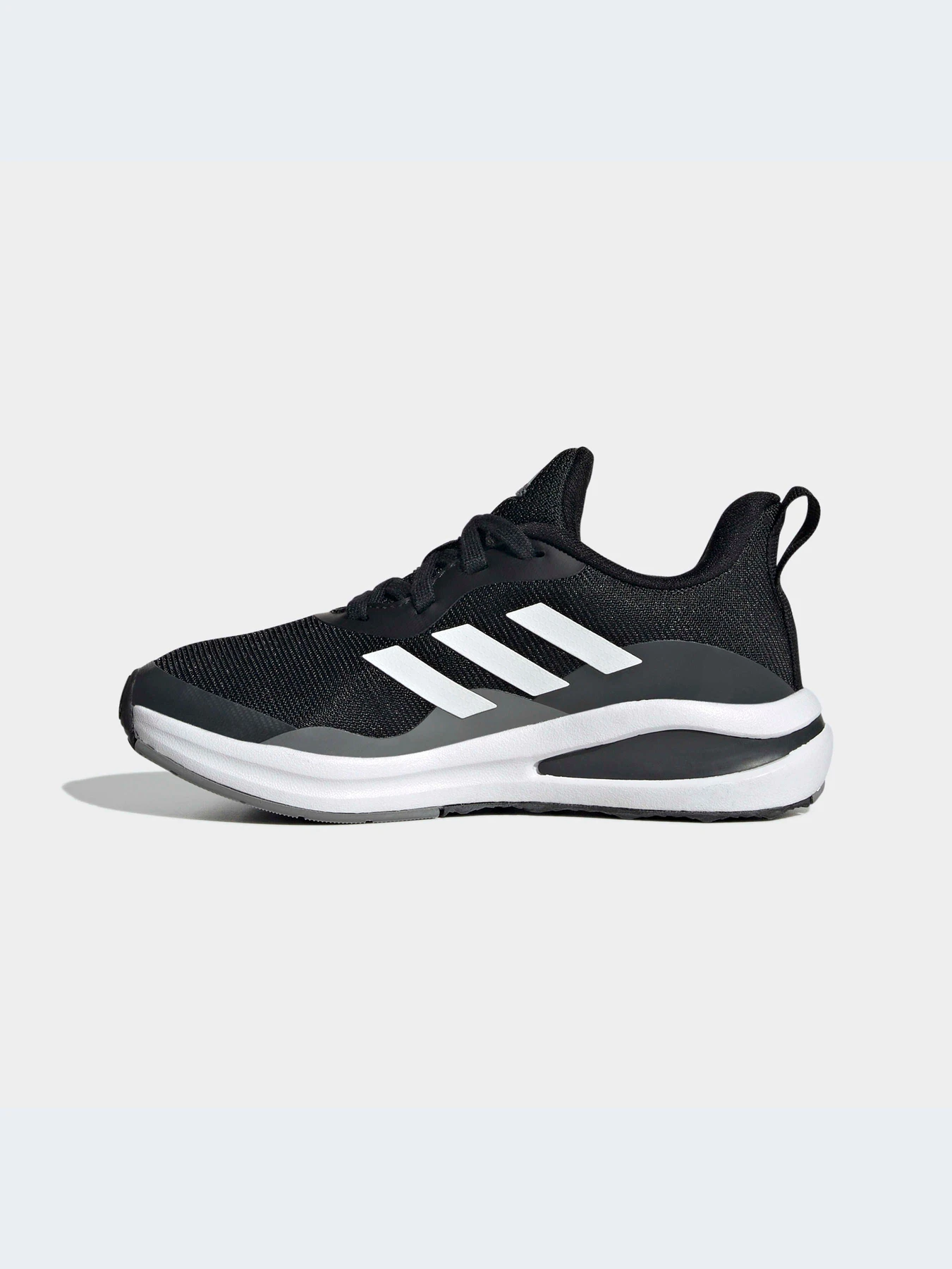 Кроссовки Adidas модель GZ4415 Кроссовки Adidas модель GZ4415 Фото