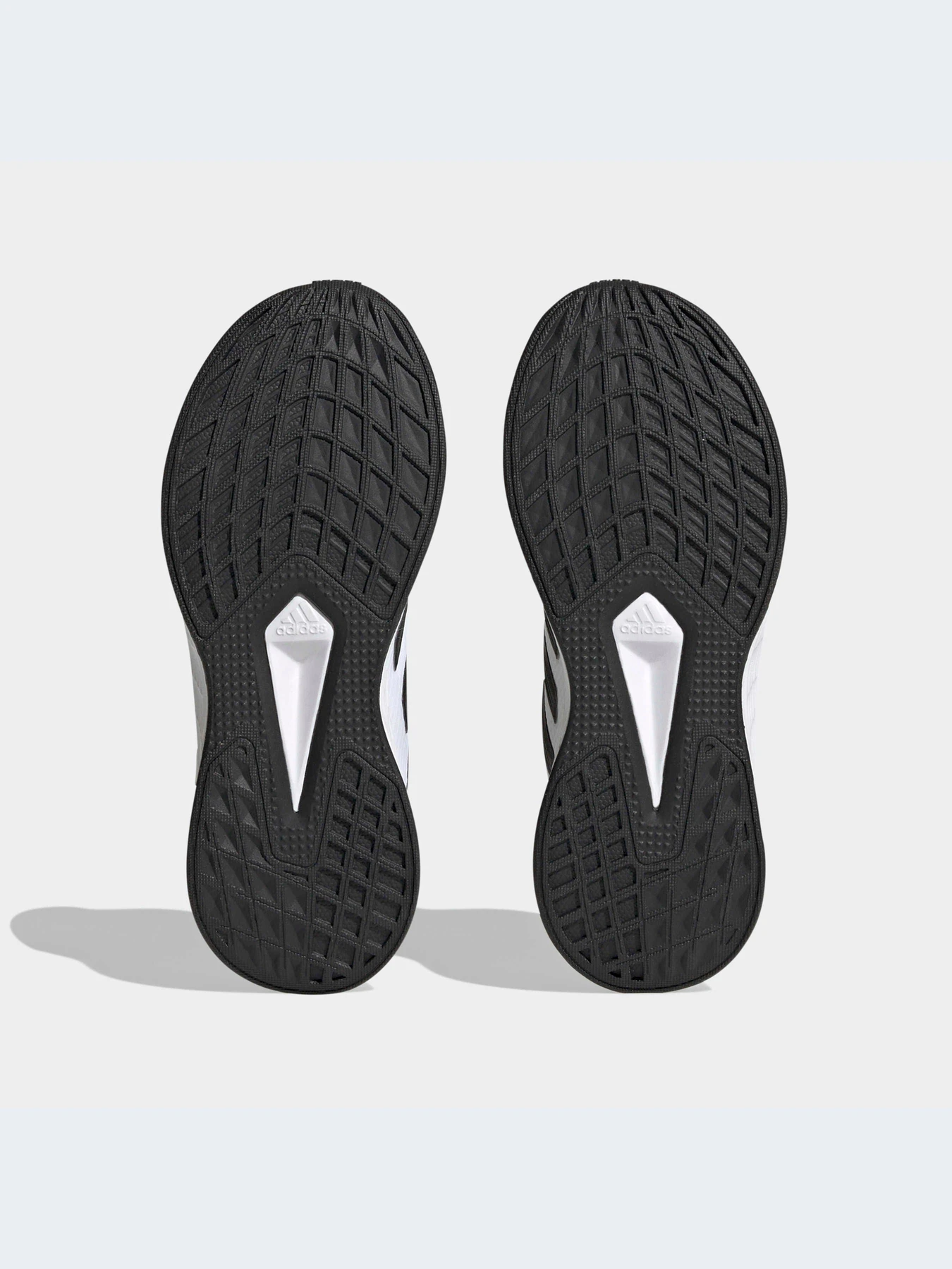 Кроссовки Adidas модель HP5817 Кроссовки Adidas модель HP5817 Фото
