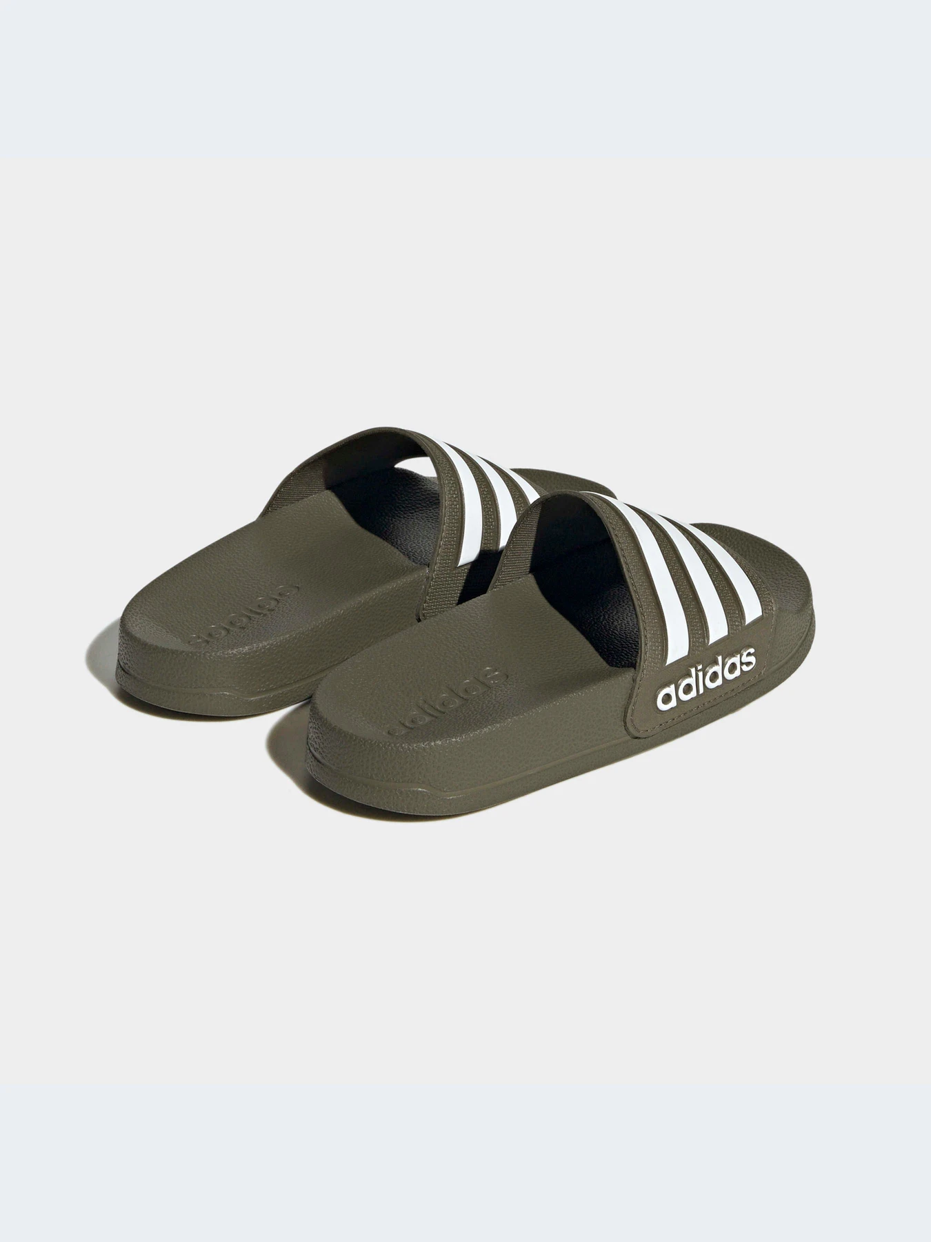 Шлёпанцы Adidas модель HP7607 Фото