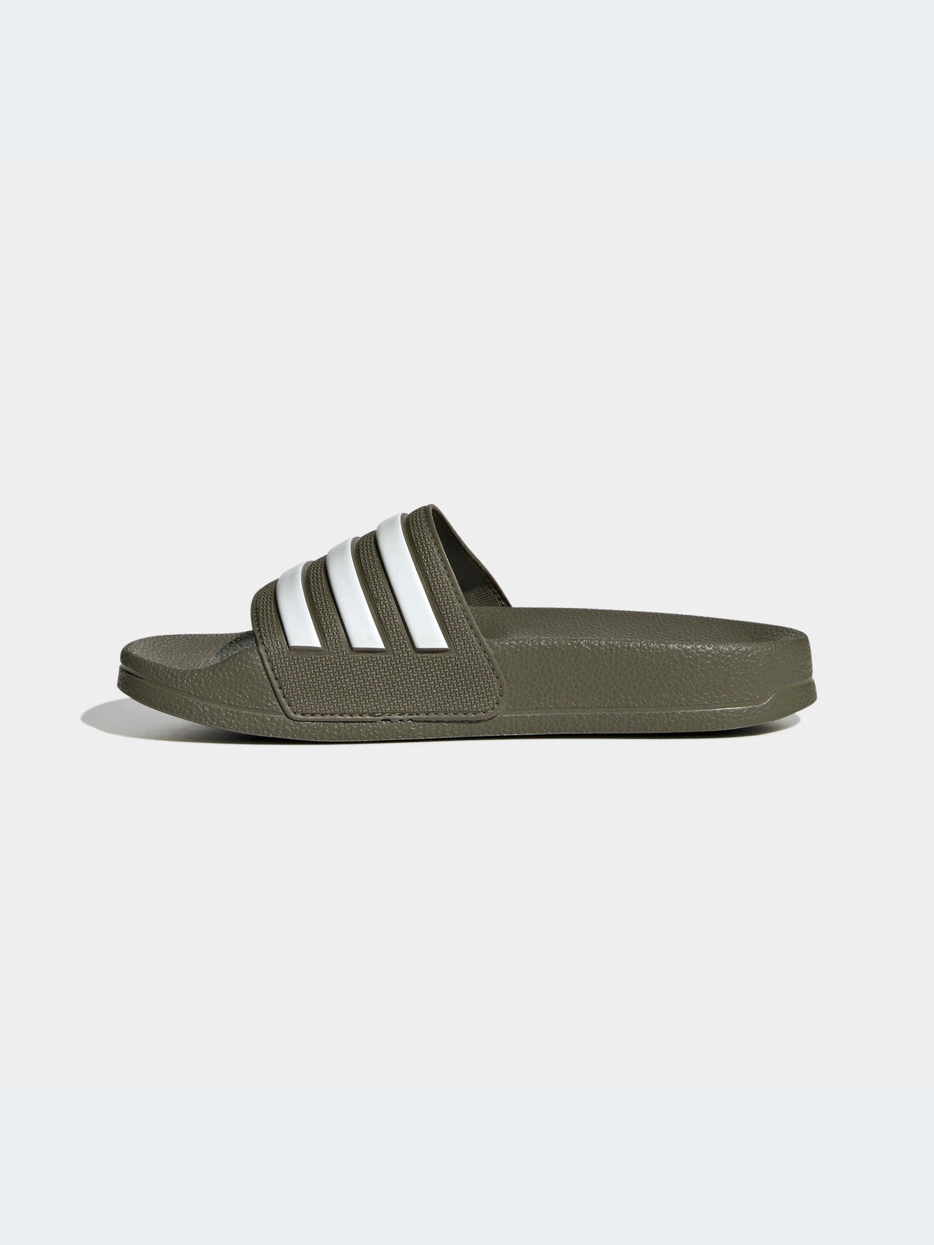 Шлёпанцы Adidas модель HP7607 Фото