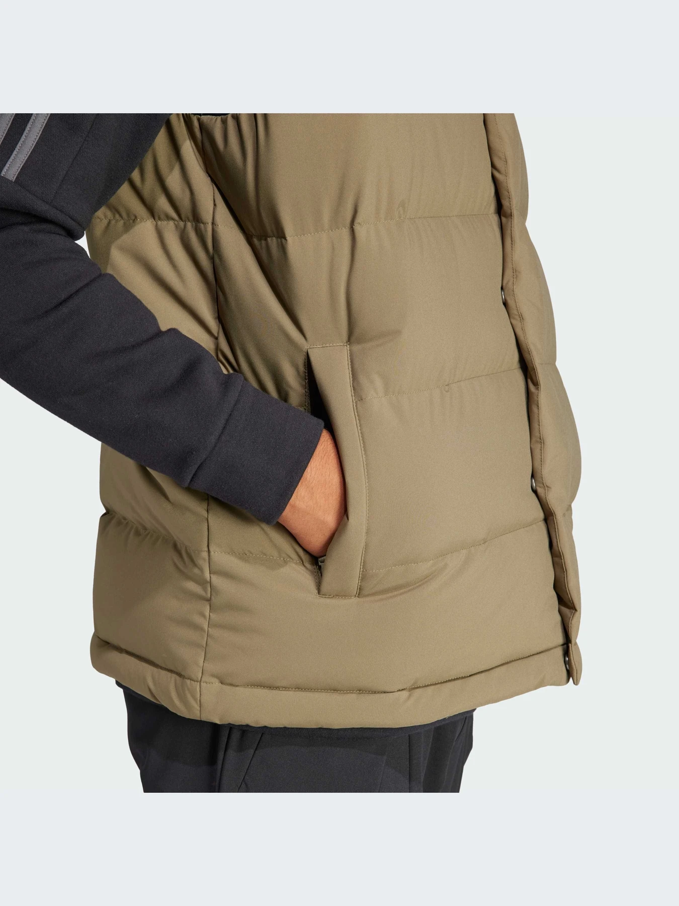 Куртки и дубленки Adidas модель IK3189 Фото