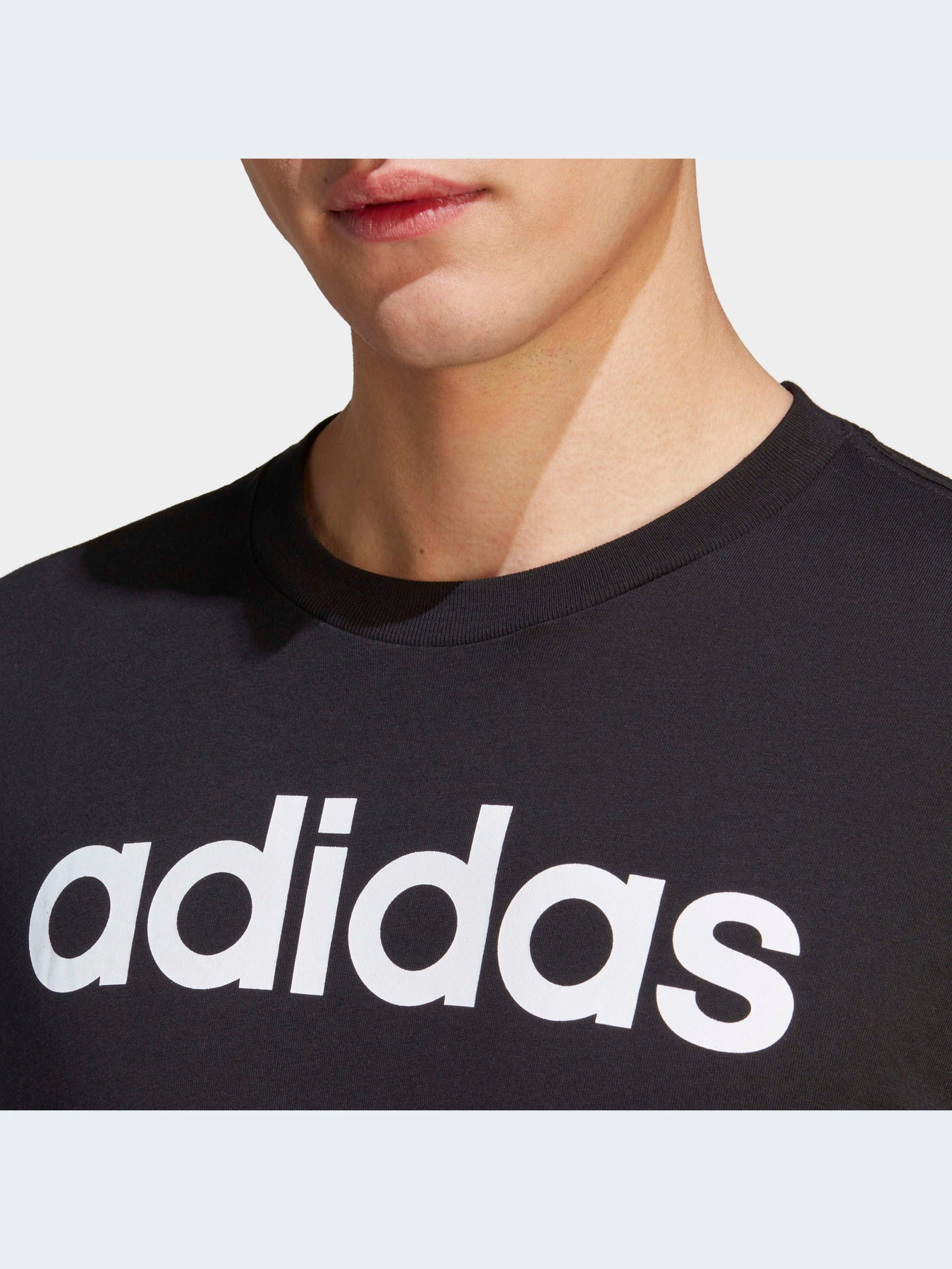 Футболки и поло Adidas модель IC9274 Футболки и поло Adidas модель IC9274 Фото