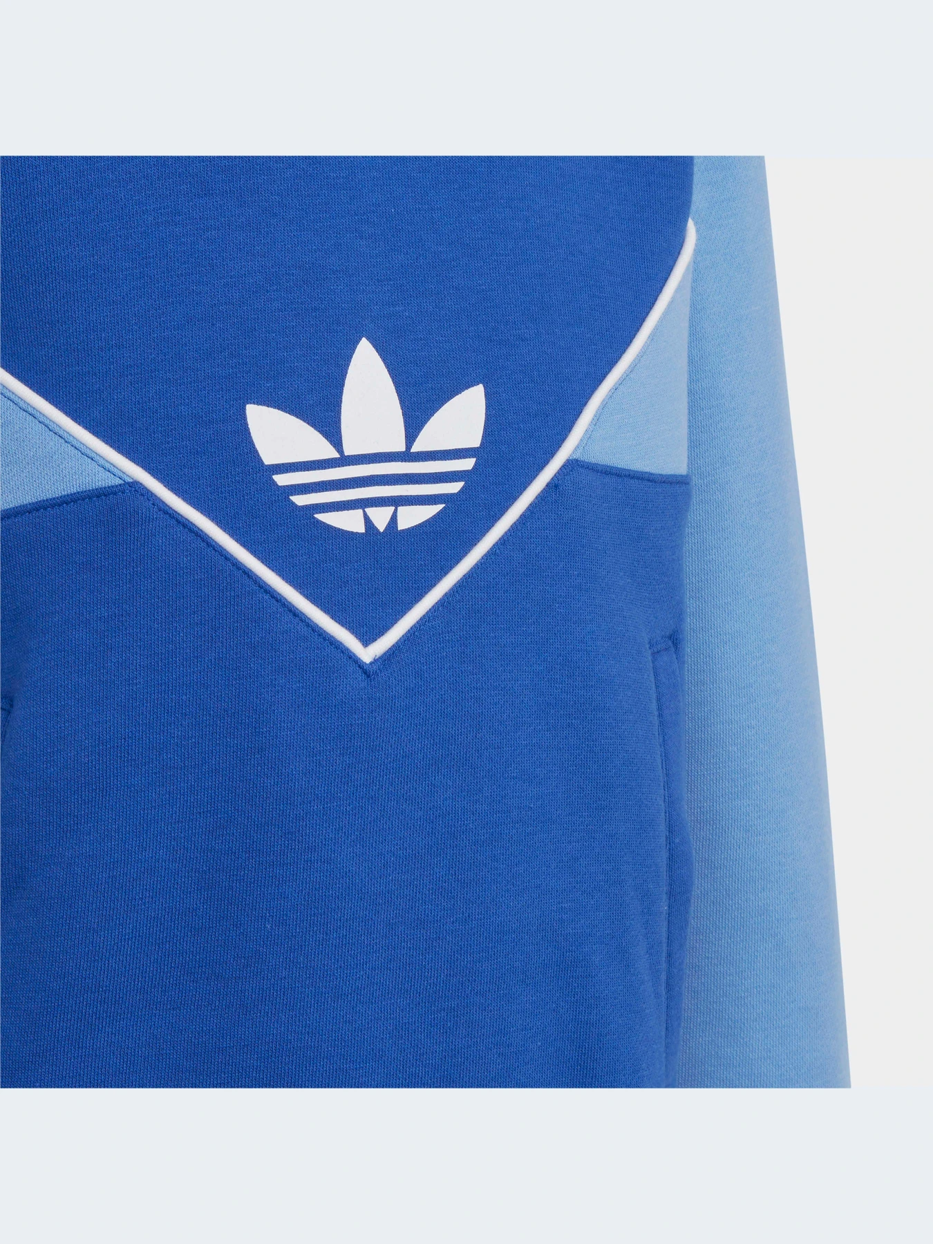 Костюмы Adidas Adicolor модель IB9911 Костюмы Adidas Adicolor модель IB9911 Фото