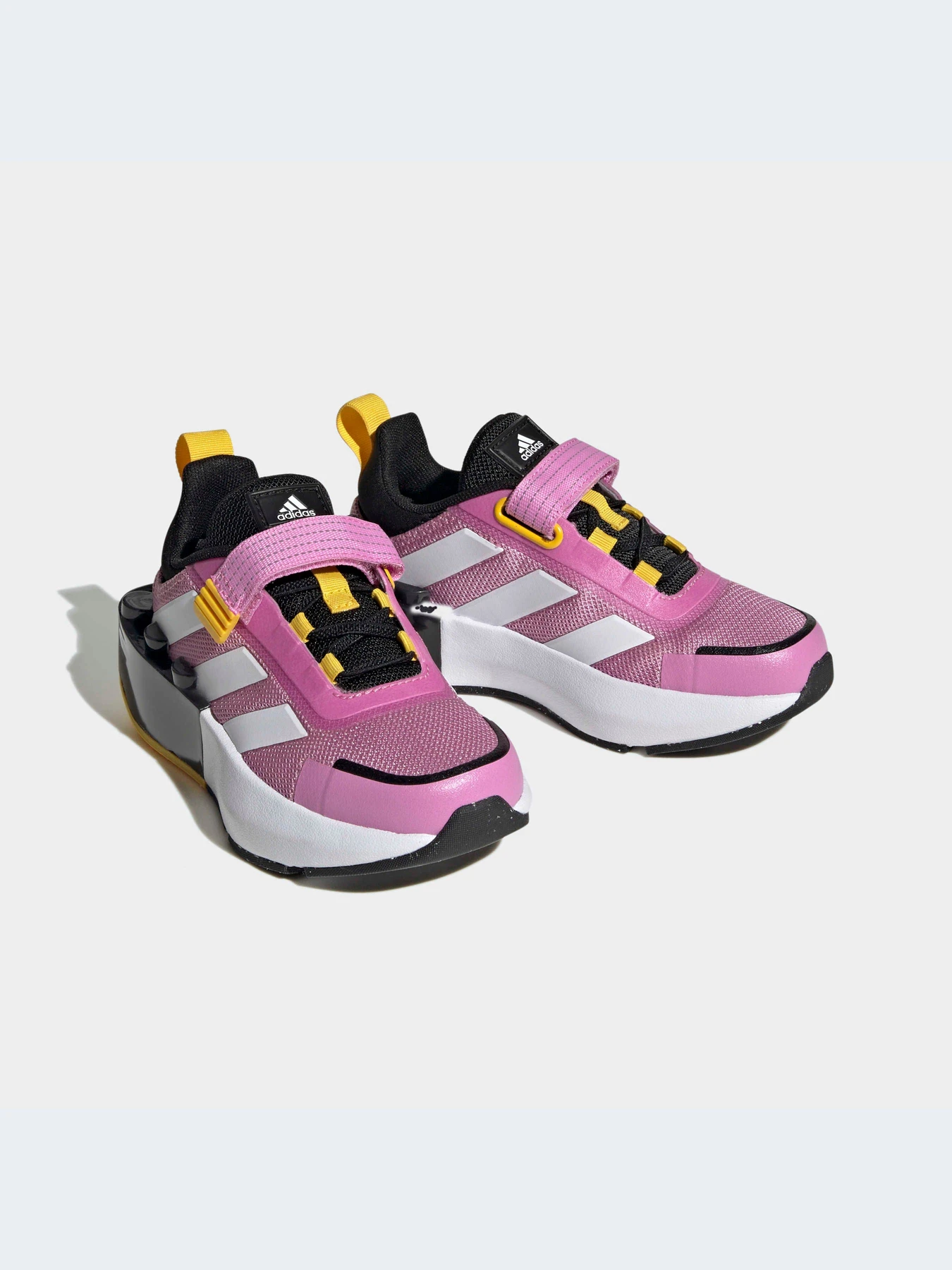 Кроссовки Adidas модель HP5880 Кроссовки Adidas модель HP5880 Фото