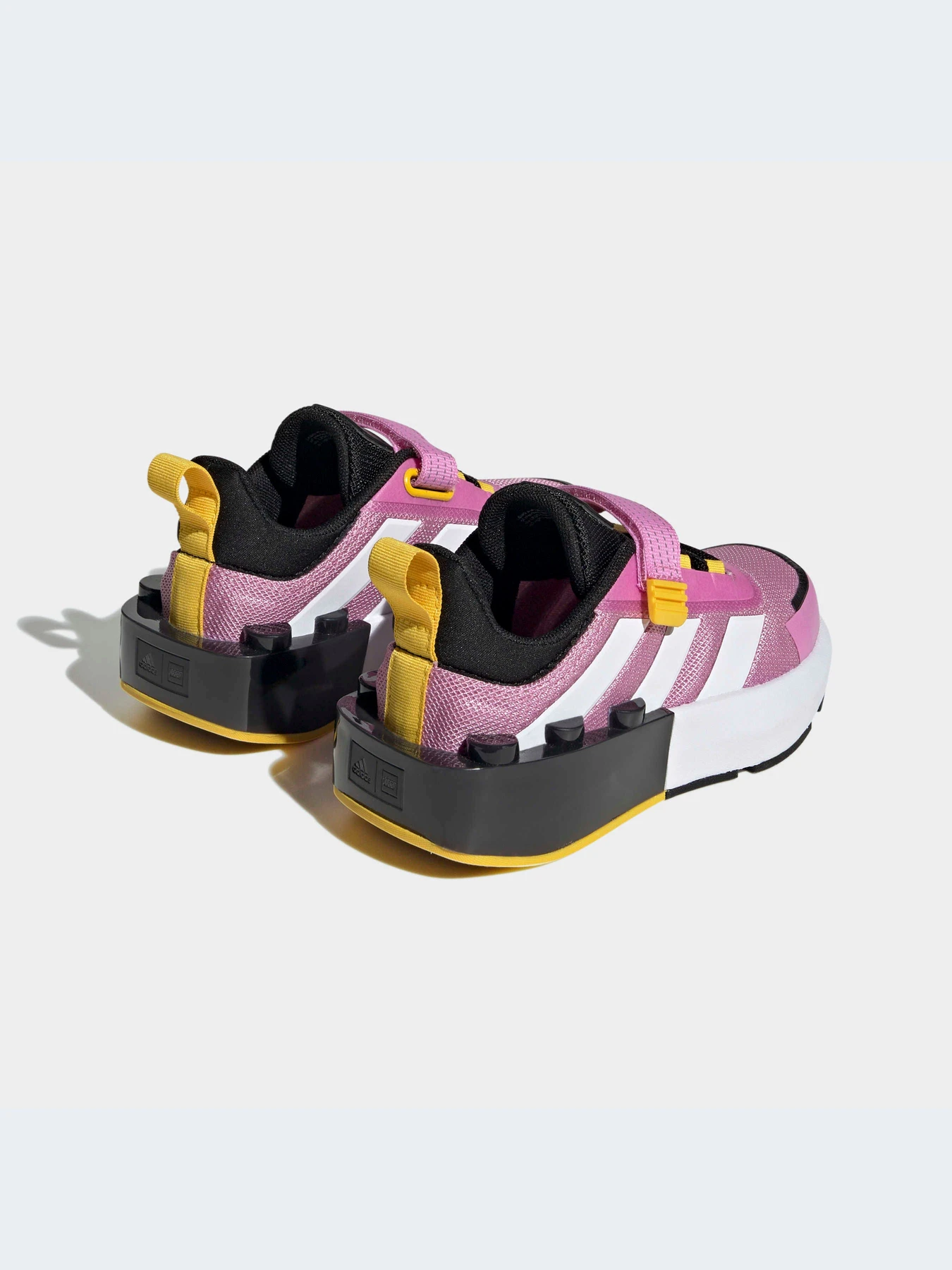 Кроссовки Adidas модель HP5880 Кроссовки Adidas модель HP5880 Фото