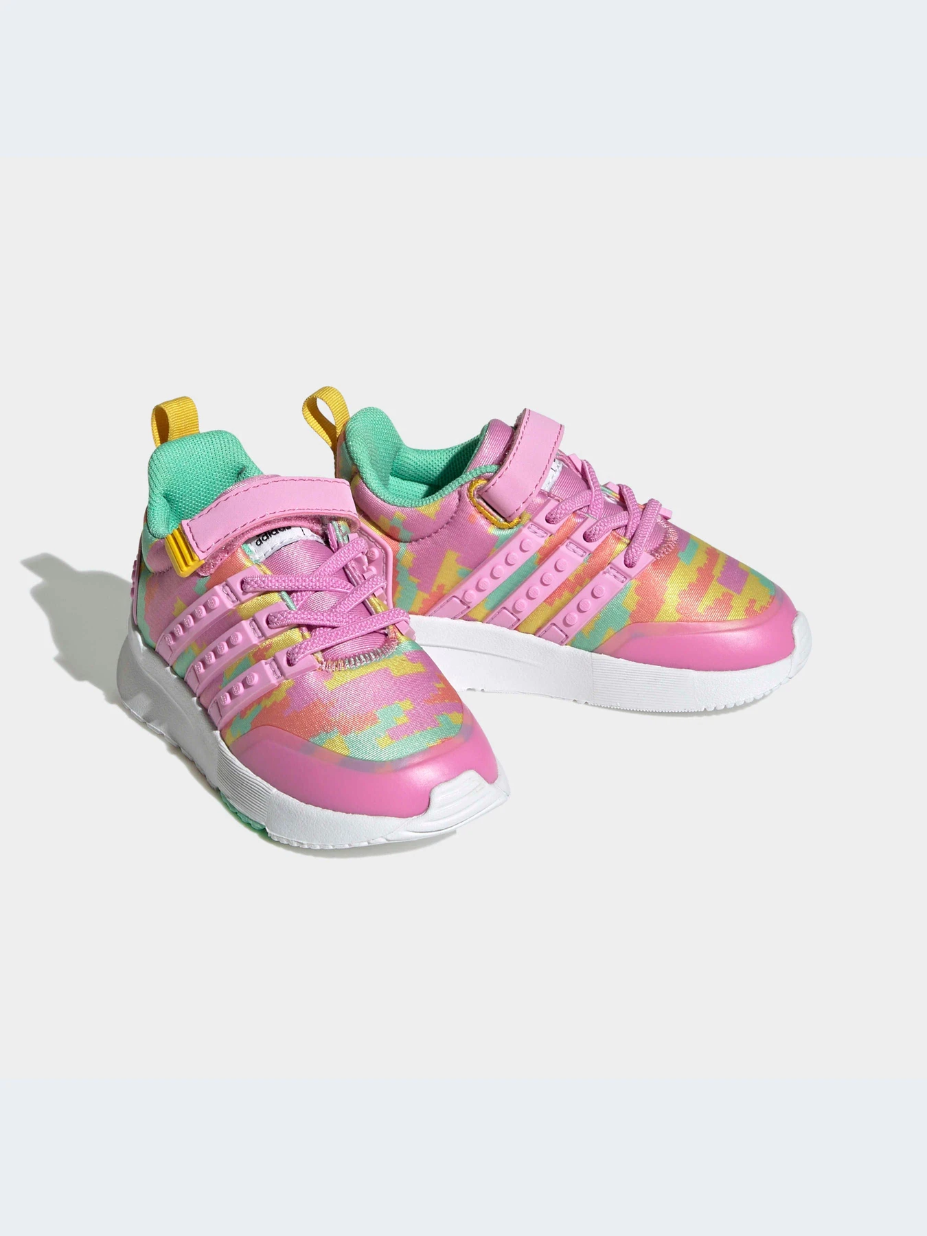 Кросівки Adidas модель HQ1322 Кросівки Adidas модель HQ1322 Фото