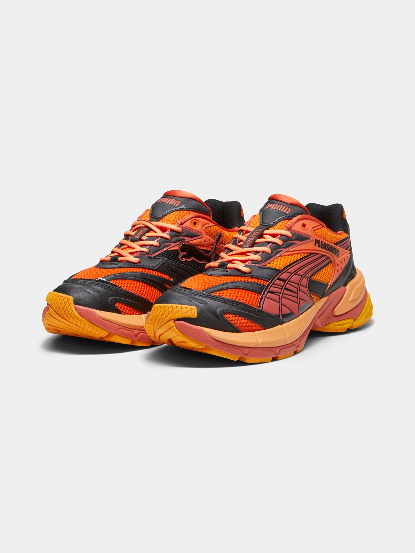 Кросівки PUMA Velophasis Layers Pleasures модель 393301 Кросівки PUMA Velophasis Layers Pleasures модель 393301 Фото