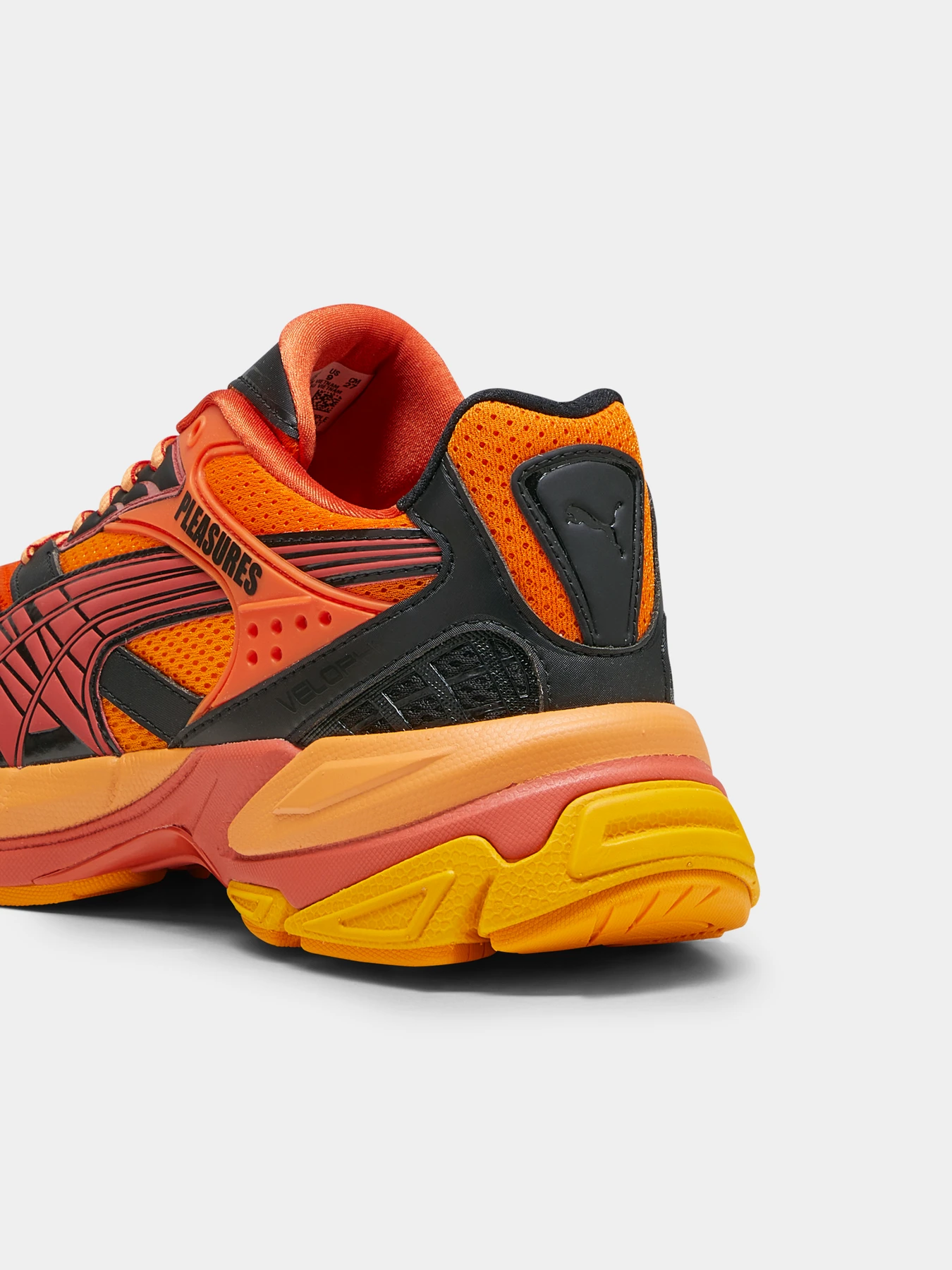 Кросівки PUMA Velophasis Layers Pleasures модель 393301 Кросівки PUMA Velophasis Layers Pleasures модель 393301 Фото
