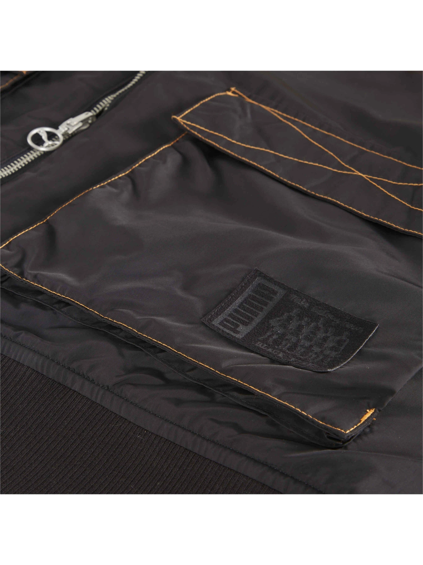 Куртки та дублянки PUMA B5's Bomber Jacket модель 537800 Куртки та дублянки PUMA B5's Bomber Jacket модель 537800 Фото