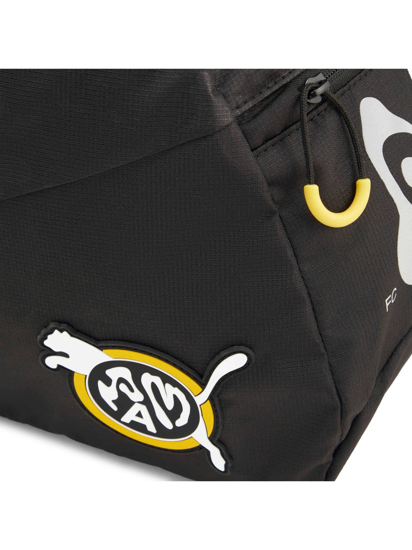 Сумки PUMA x P.a.m. Duffle Bag модель 090046 Фото