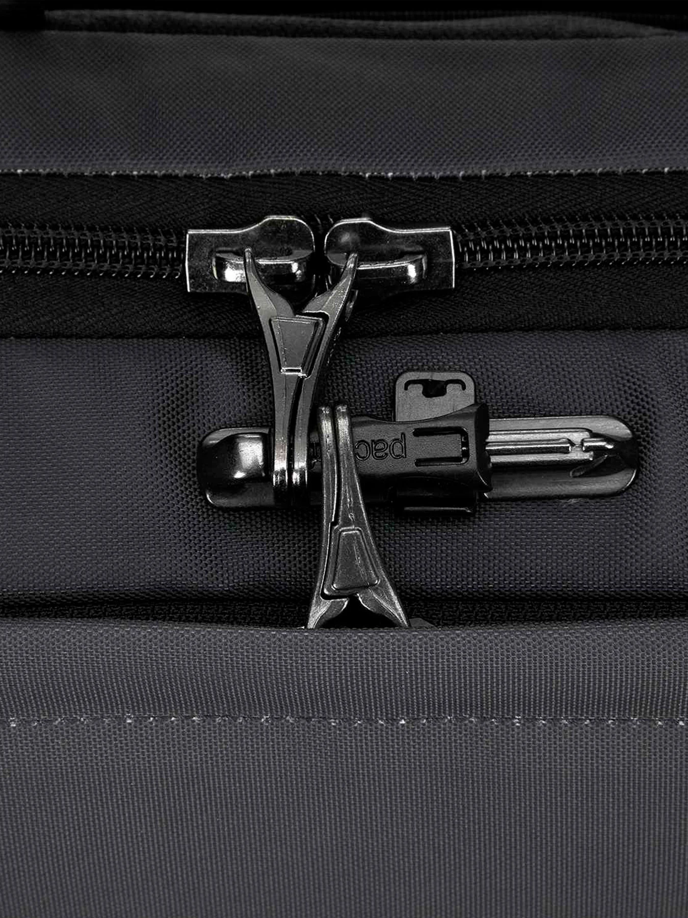 Рюкзаки Pacsafe Metrosafe X модель 30635144 Фото