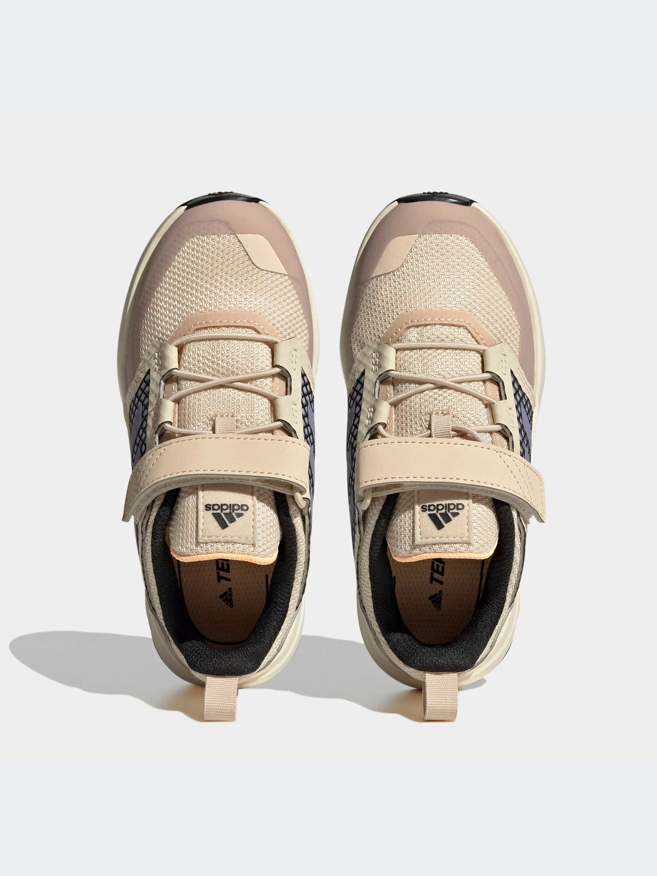 Кроссовки Adidas модель HQ5812 Кроссовки Adidas модель HQ5812 Фото