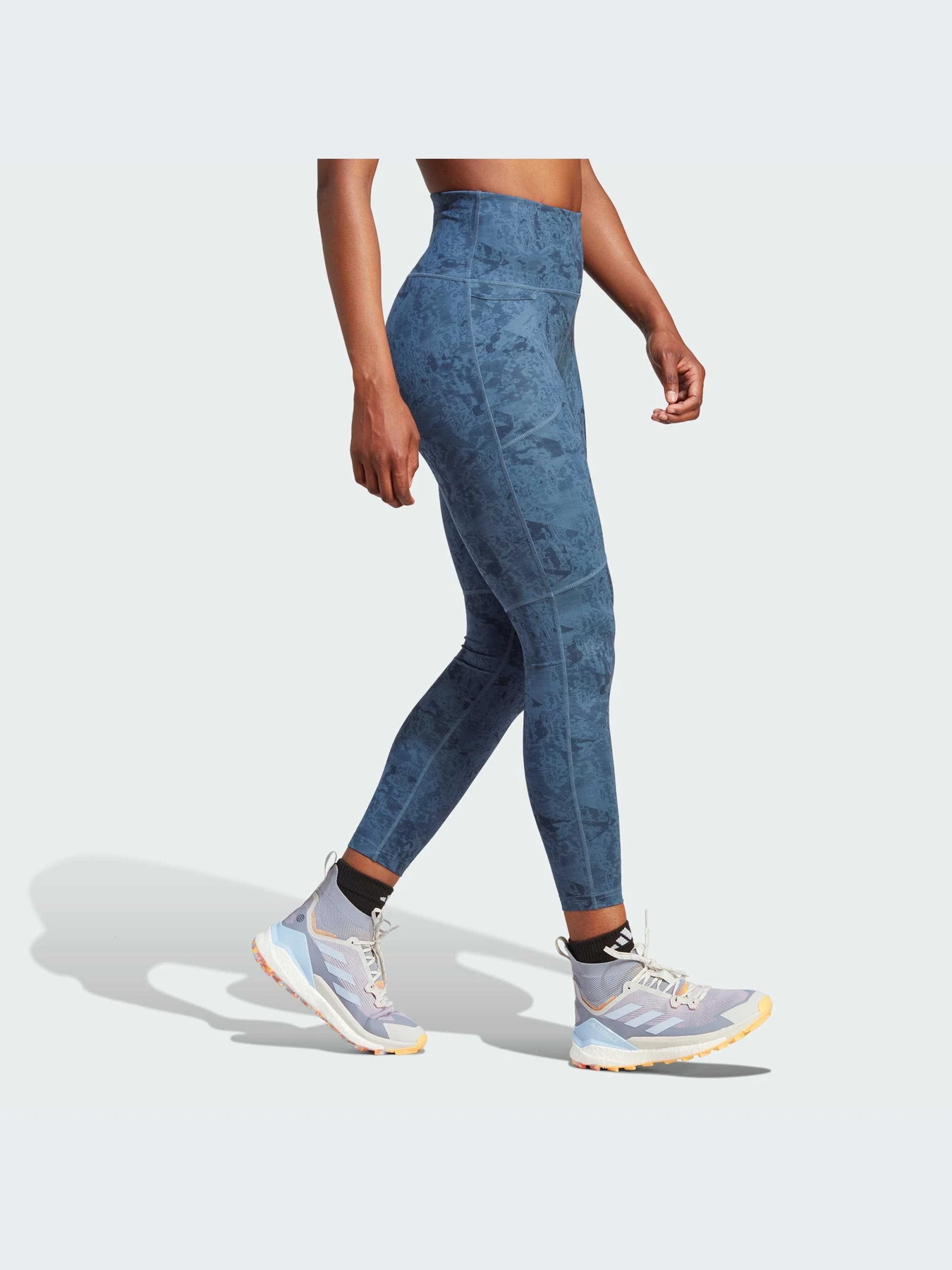 Брюки Adidas модель HM4010 Брюки Adidas модель HM4010 Фото