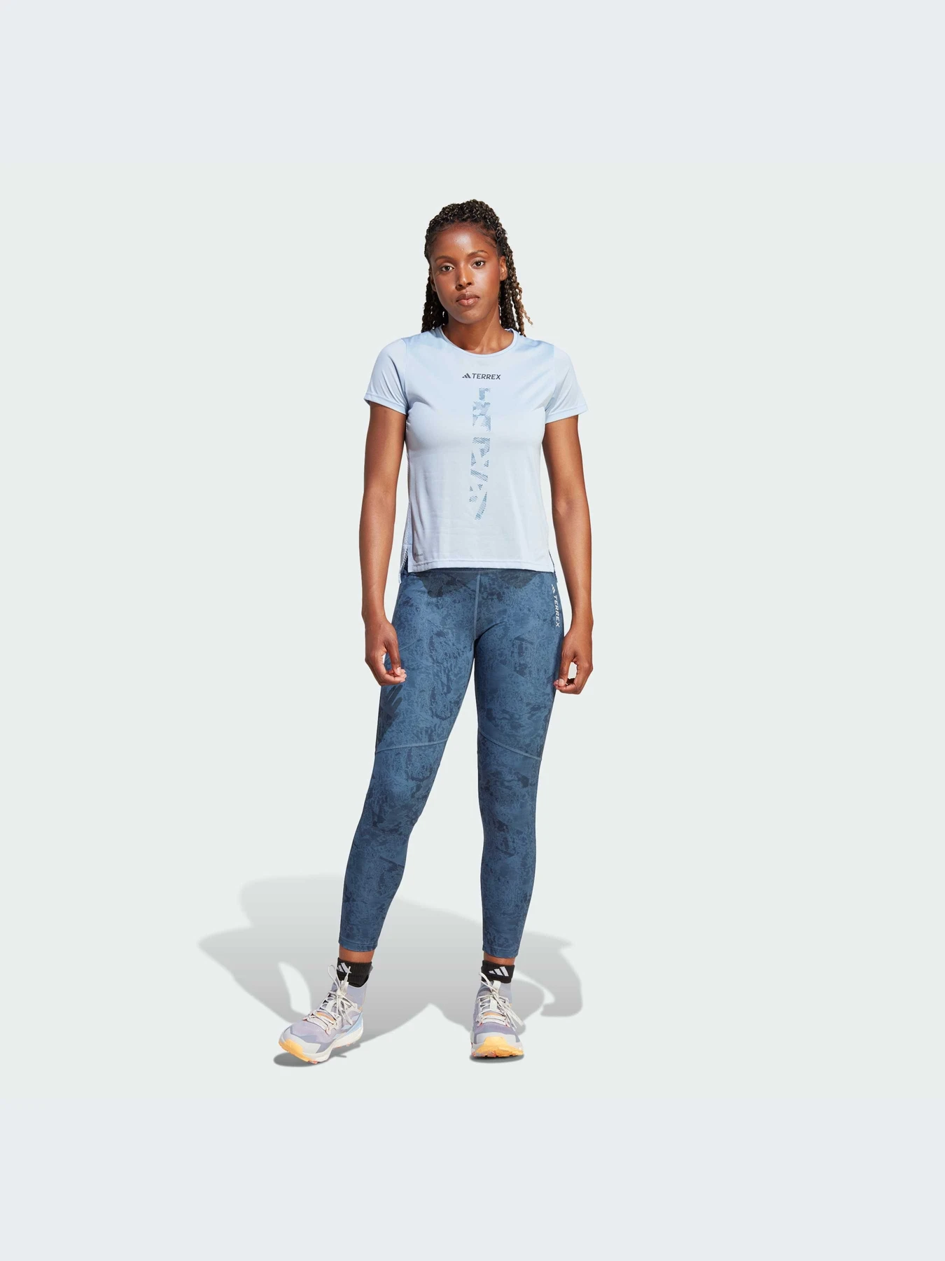Брюки Adidas модель HM4010 Брюки Adidas модель HM4010 Фото