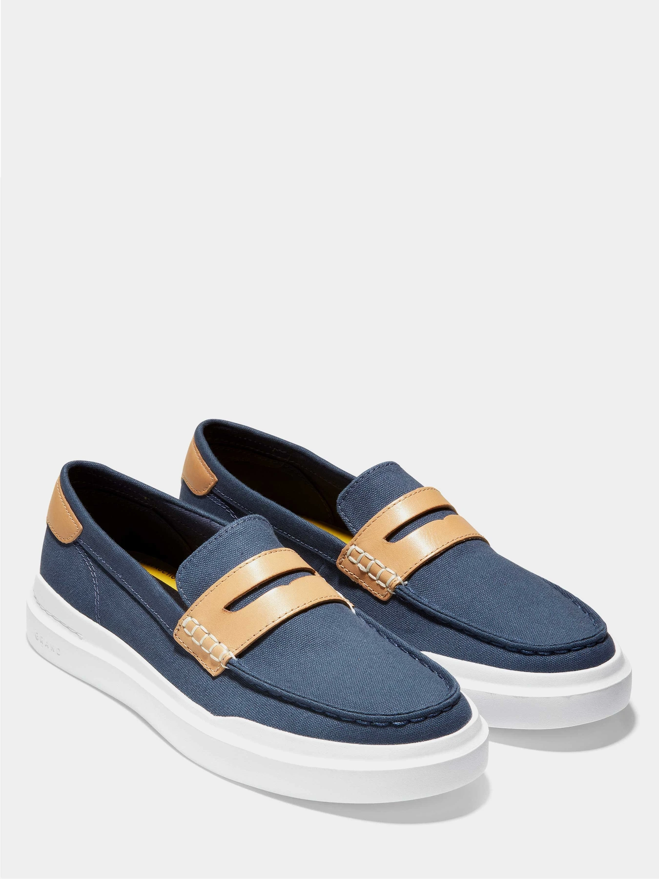 Туфли и лоферы Cole Haan модель C34727 Фото