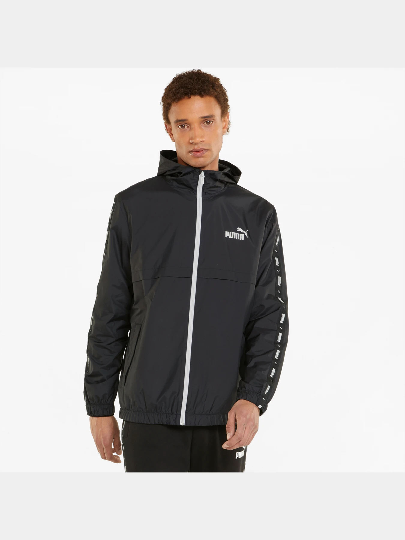 Куртки и дубленки PUMA Ess+ Tape Windbreaker модель 847477 Куртки и дубленки PUMA Ess+ Tape Windbreaker модель 847477 Фото