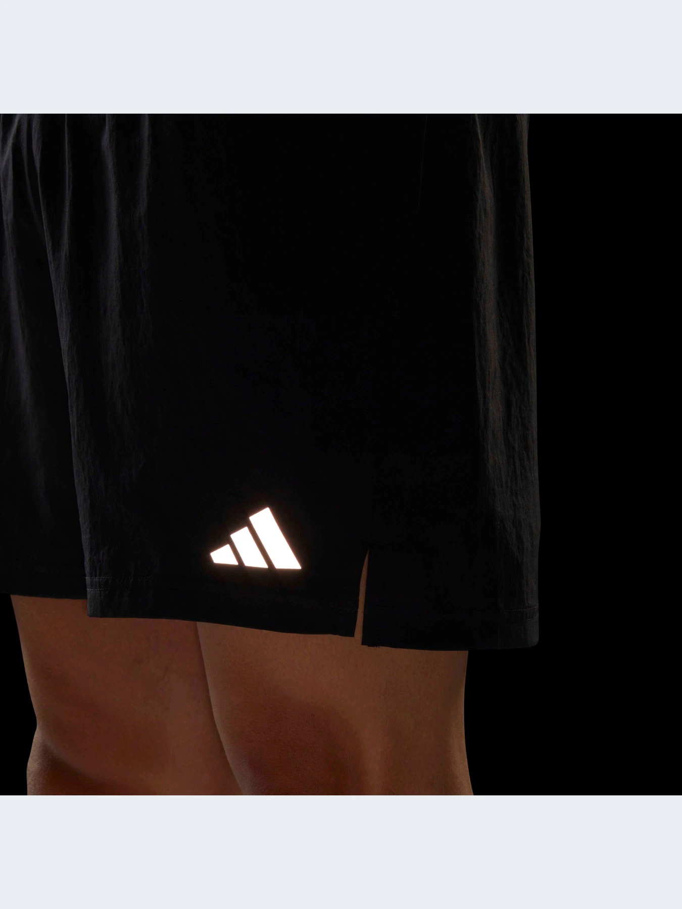 Шорты Adidas Graphics модель HR6625 Фото
