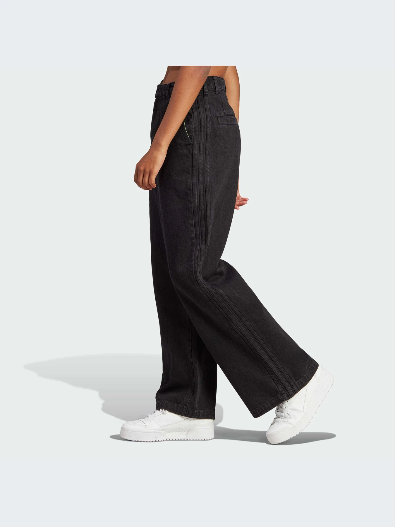 Джинси Adidas x KSENIASCHNAIDER модель IJ8338 Джинси Adidas x KSENIASCHNAIDER модель IJ8338 Фото