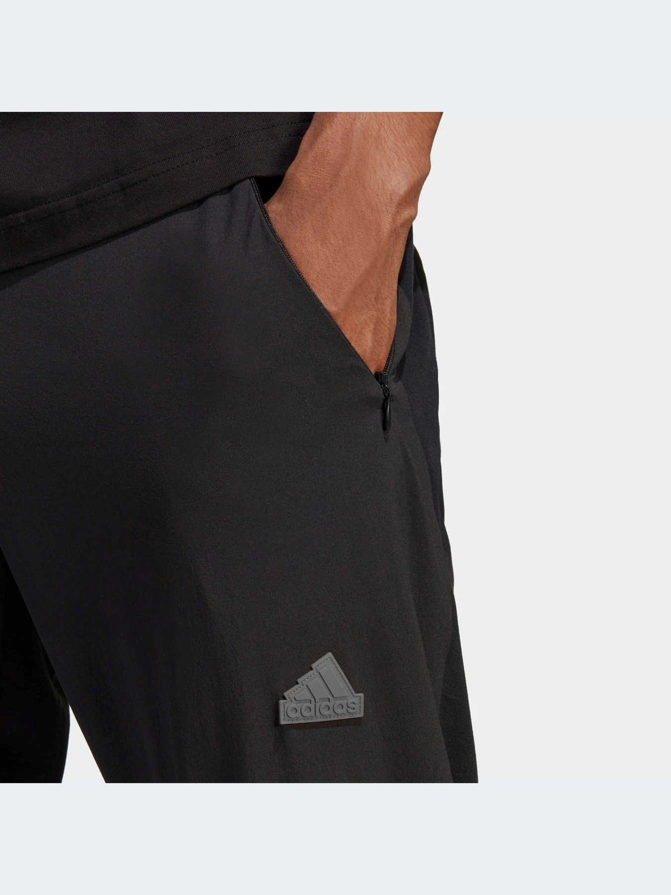 Брюки Adidas модель IC8017 Брюки Adidas модель IC8017 Фото