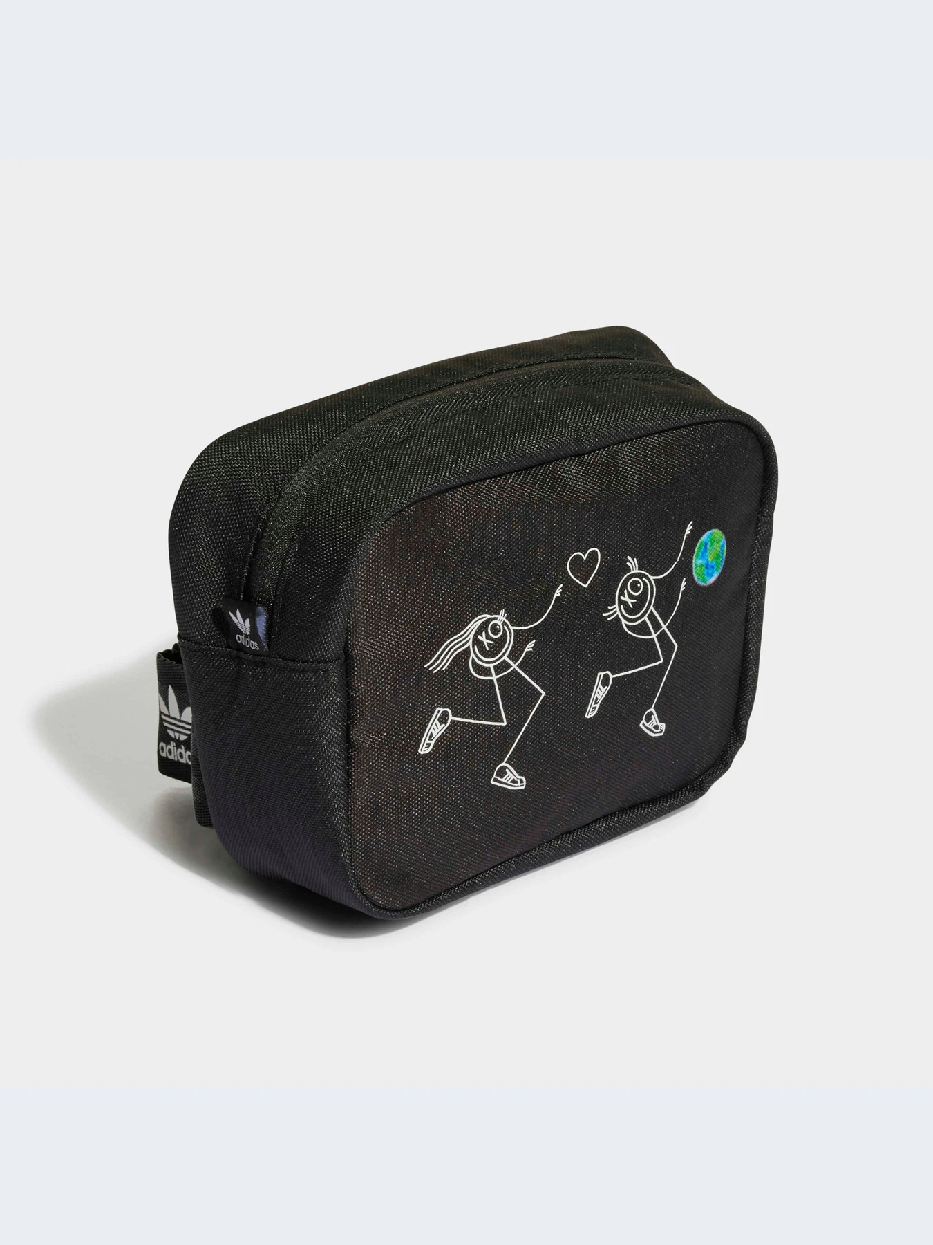 Сумки Adidas модель HK4928 Сумки Adidas модель HK4928 Фото