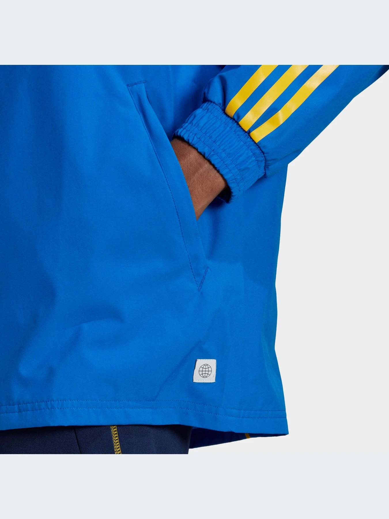 Куртки и дубленки Adidas модель HD8987 Фото