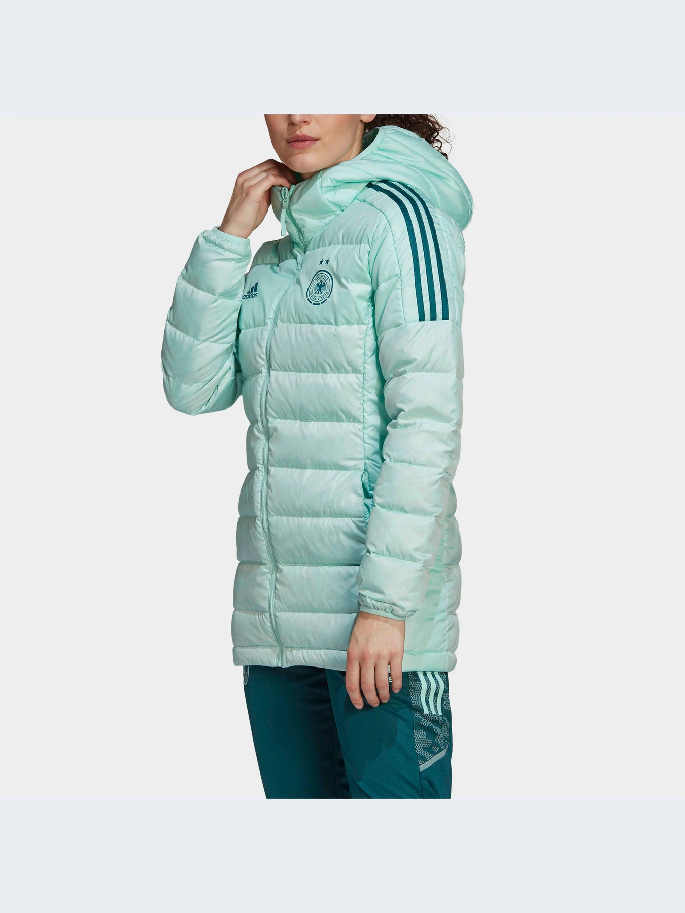 Куртки и дубленки Adidas модель GK8642 Куртки и дубленки Adidas модель GK8642 Фото
