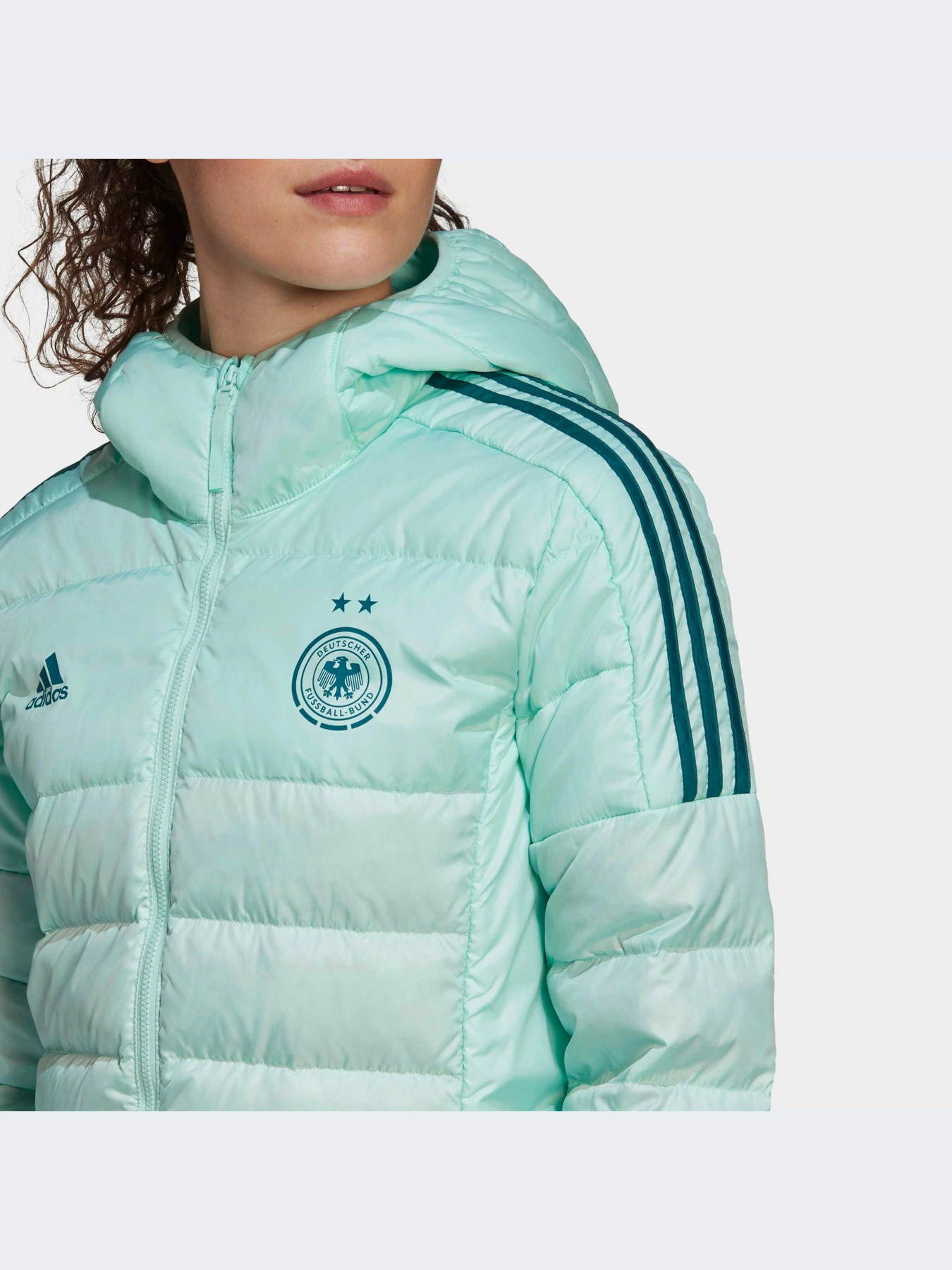 Куртки и дубленки Adidas модель GK8642 Куртки и дубленки Adidas модель GK8642 Фото