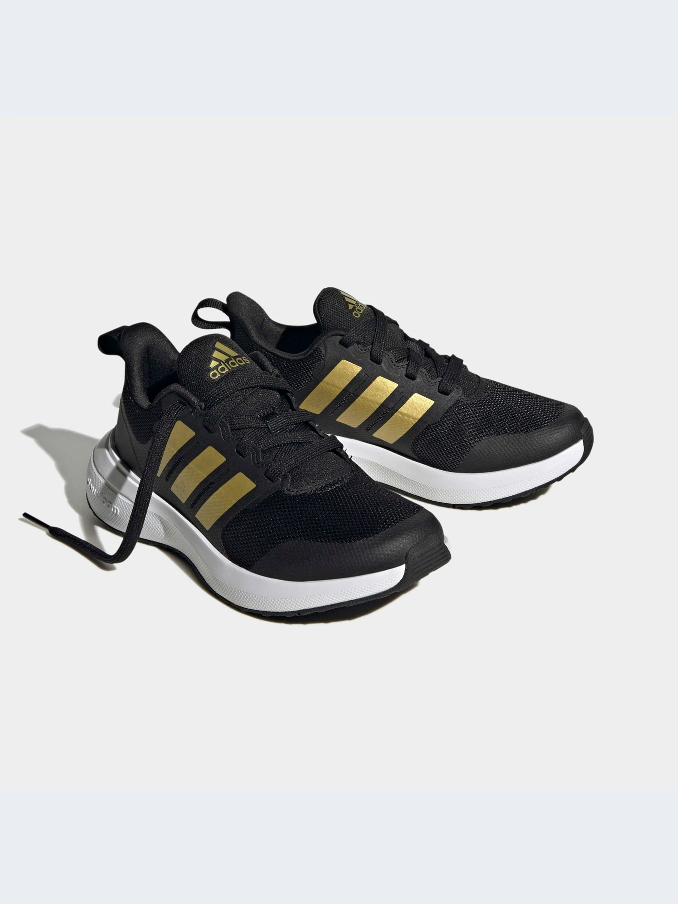 Кроссовки Adidas модель HP5432 Кроссовки Adidas модель HP5432 Фото