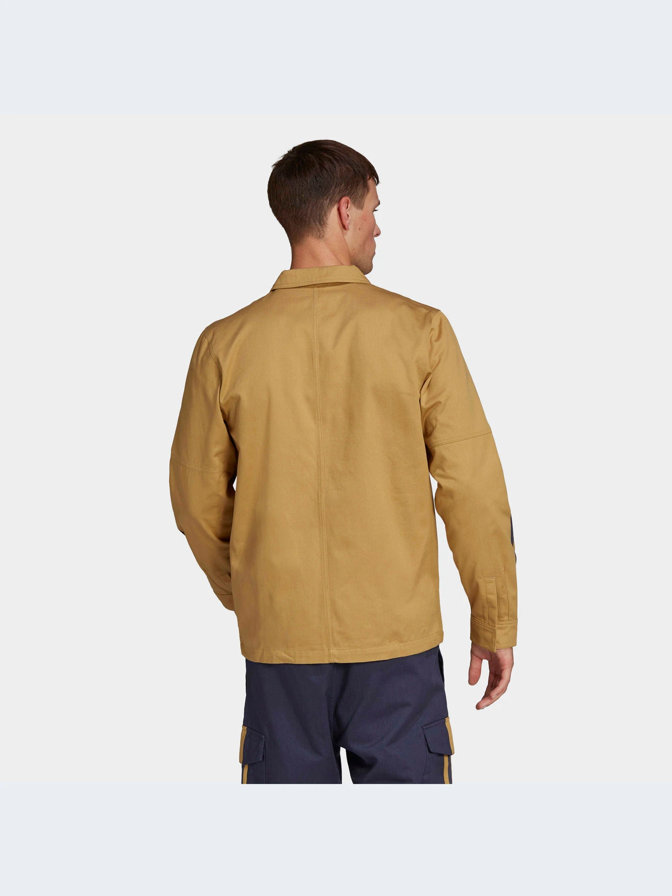Куртки и дубленки Adidas Tiro модель H56616 Куртки и дубленки Adidas Tiro модель H56616 Фото