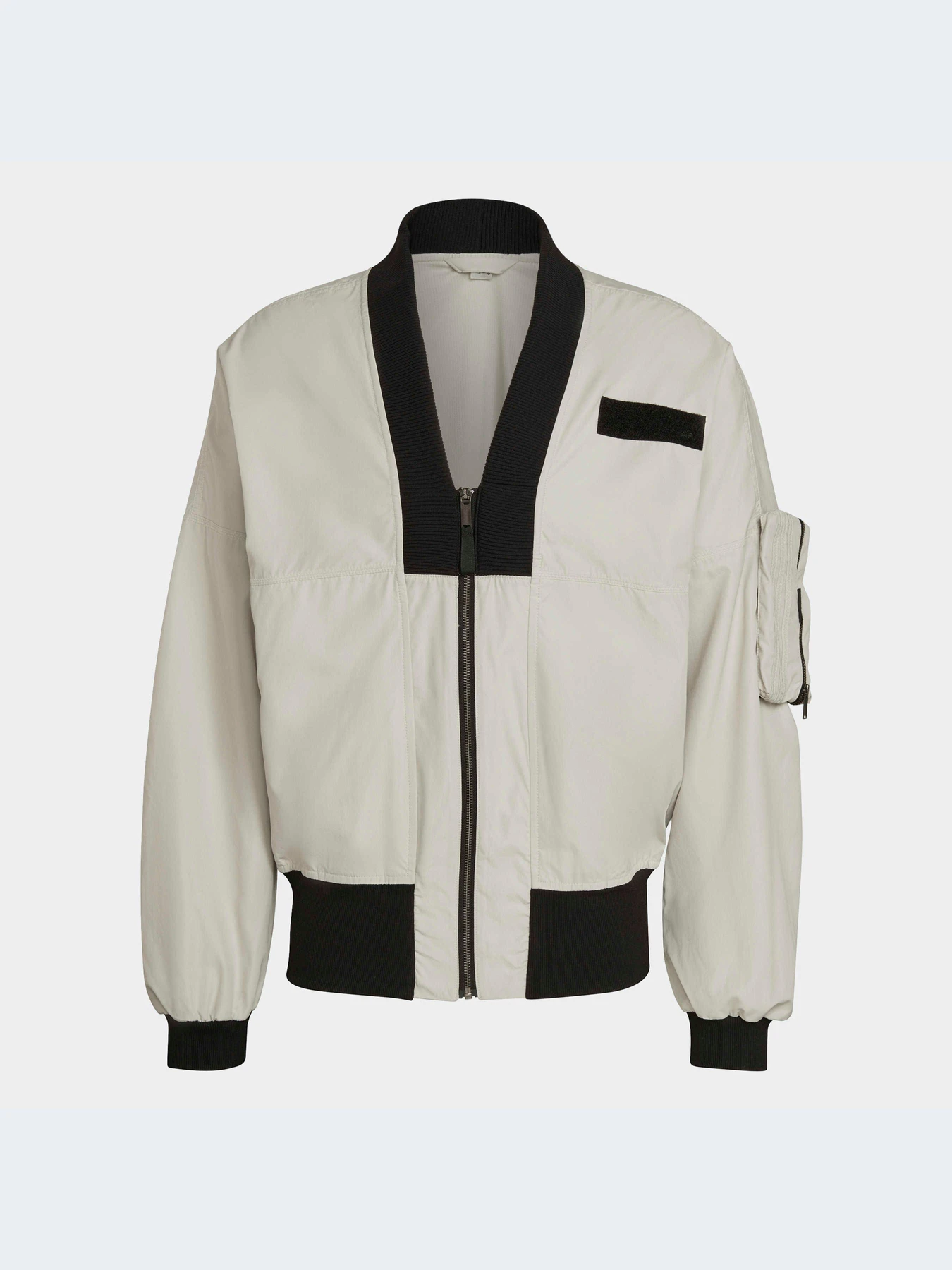 Куртки та дублянки Adidas модель HT3408 Фото