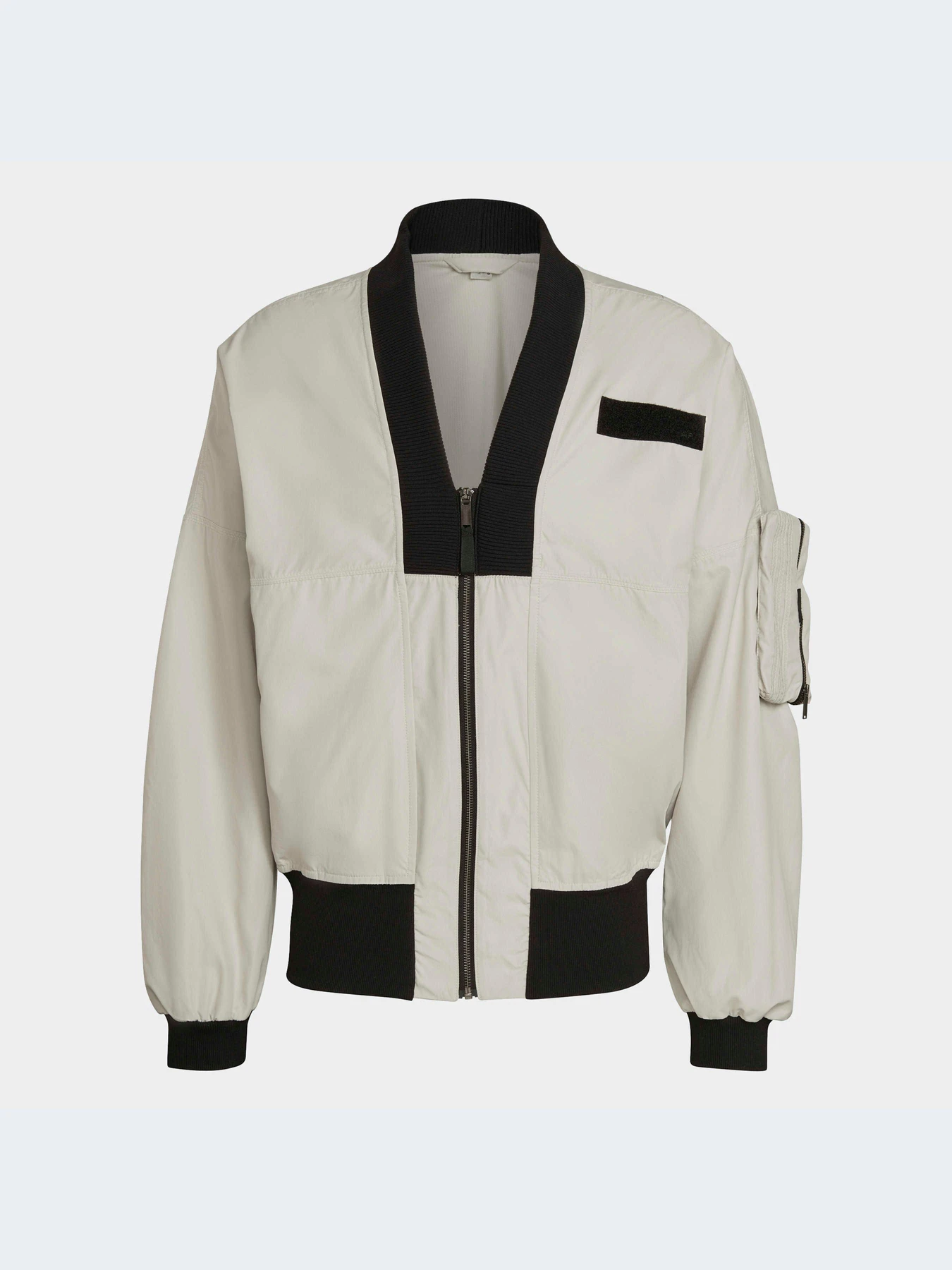 Куртки та дублянки Adidas модель HT3408 Фото