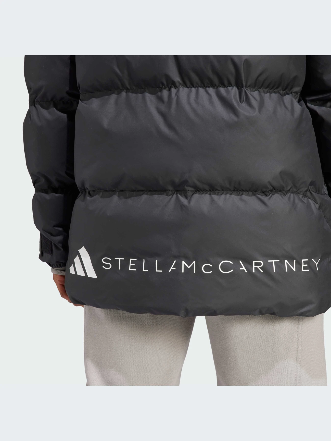 Куртки и дубленки Adidas by Stella McCartney модель IN2820 Куртки и дубленки Adidas by Stella McCartney модель IN2820 Фото