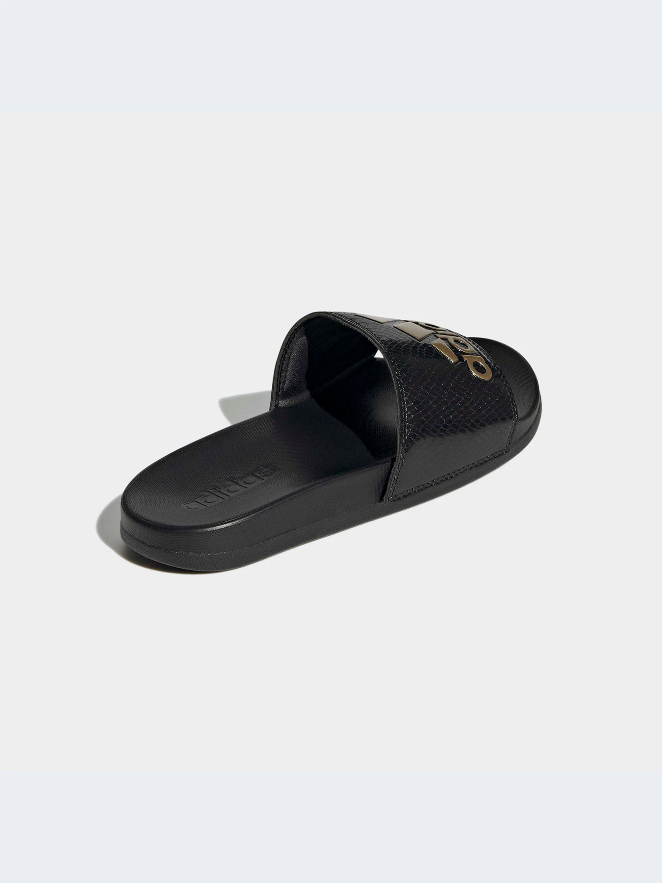 Шлёпанцы Adidas Adilette модель GZ5897 Шлёпанцы Adidas Adilette модель GZ5897 Фото