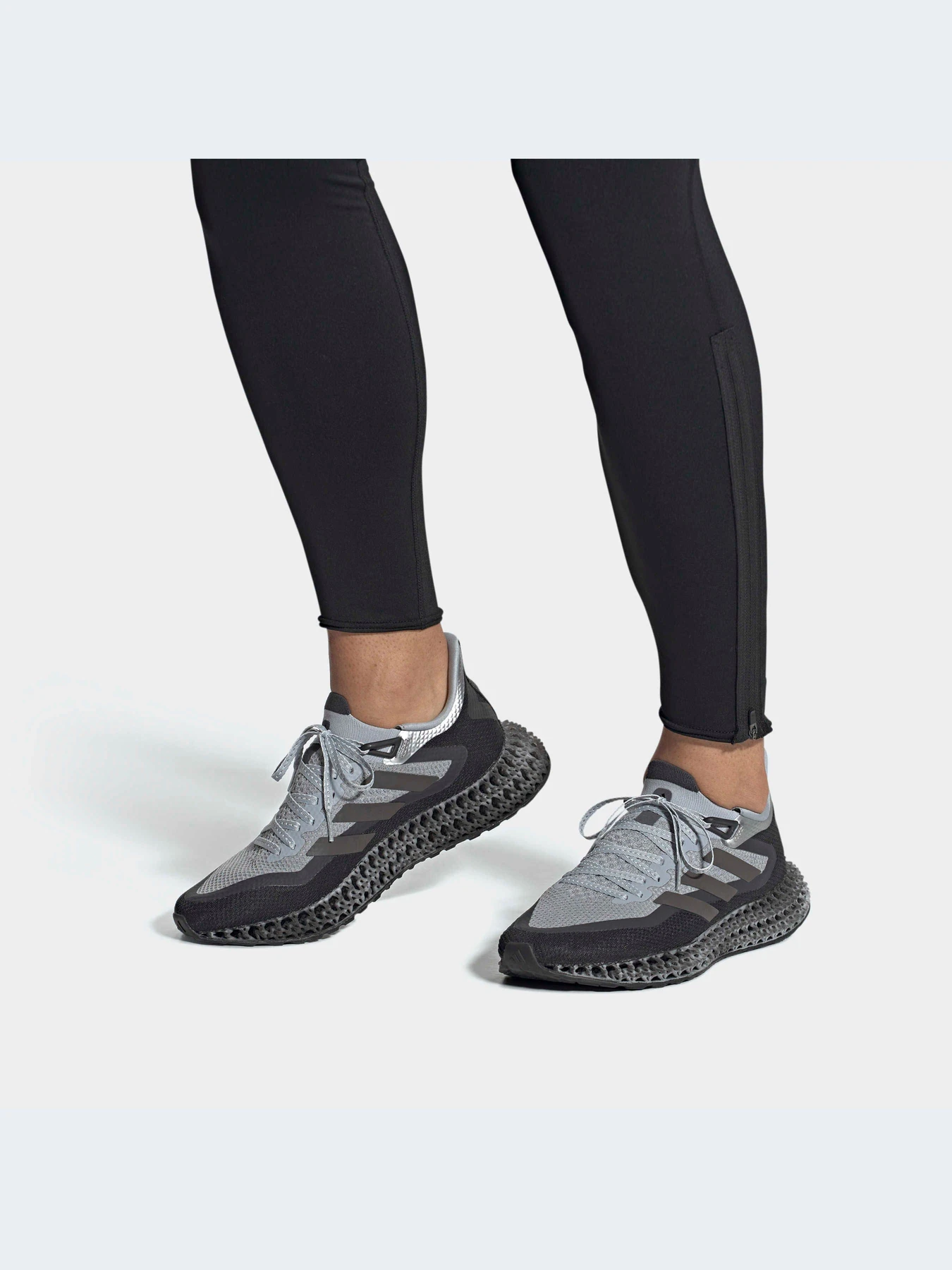 Кроссовки Adidas модель HP3205 Фото