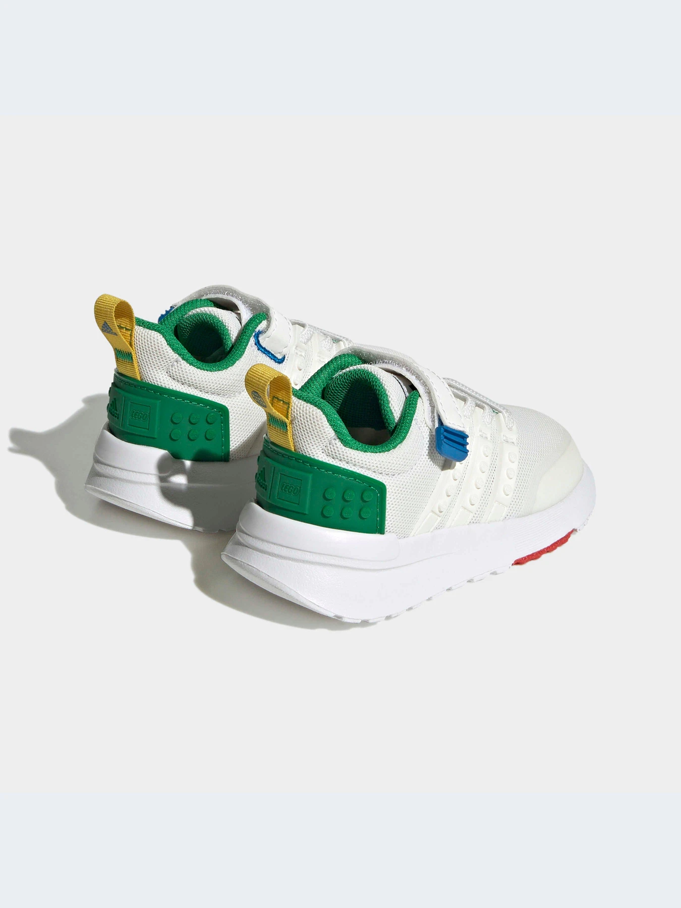 Кросівки Adidas модель HQ1320 Кросівки Adidas модель HQ1320 Фото