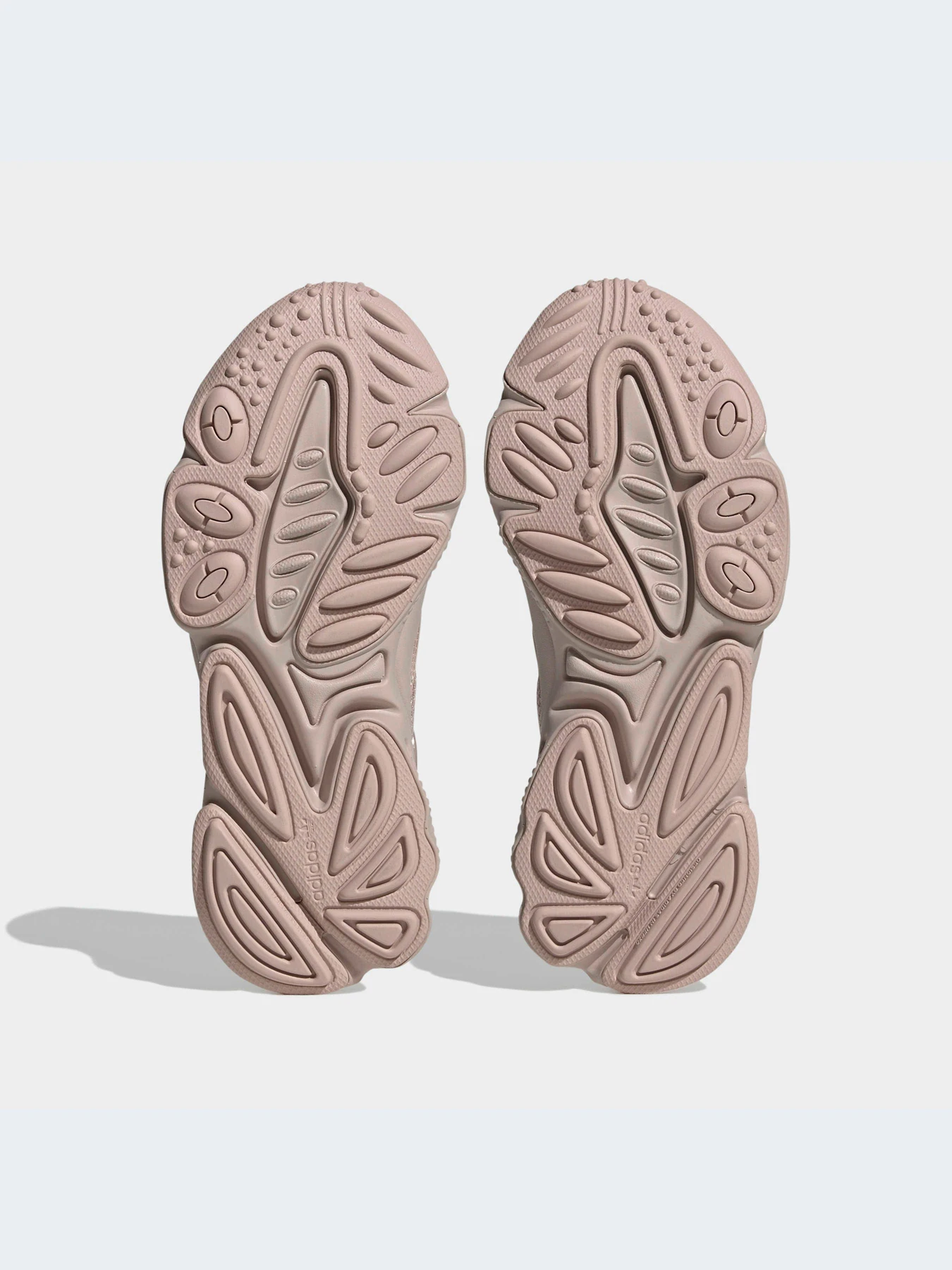 Кроссовки Adidas Ozweego модель HQ1621 Кроссовки Adidas Ozweego модель HQ1621 Фото